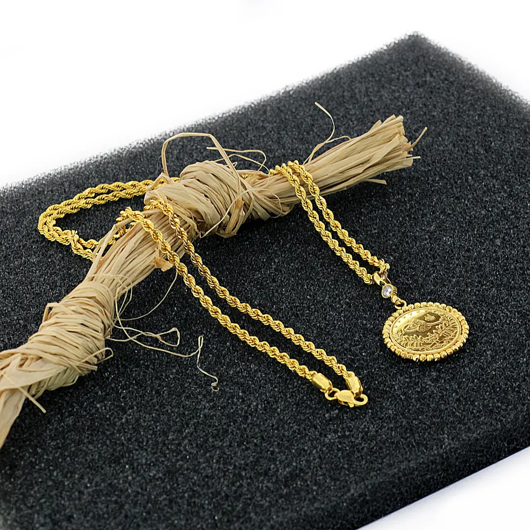 Reşat Half Lira Coin Dorica Toplu Framed Necklace