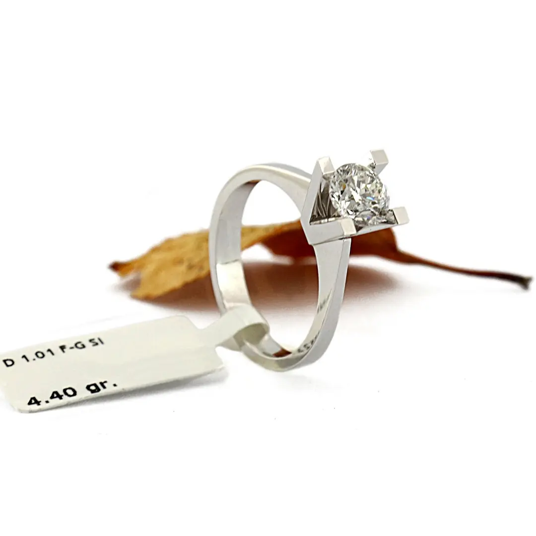 Diamond Single Stone Ring
