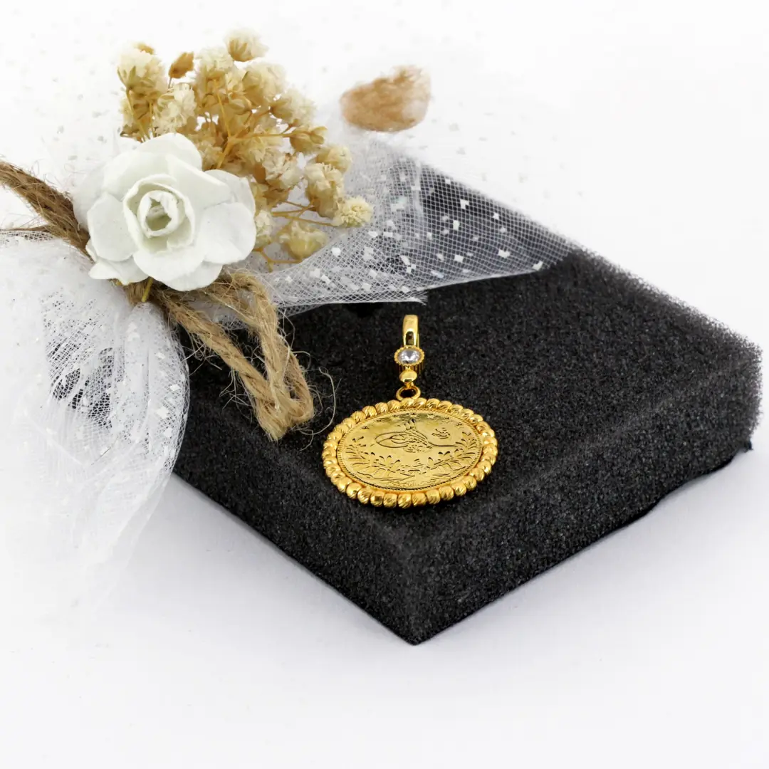 Reşat Half Lira Coin Framed Necklace Pendant