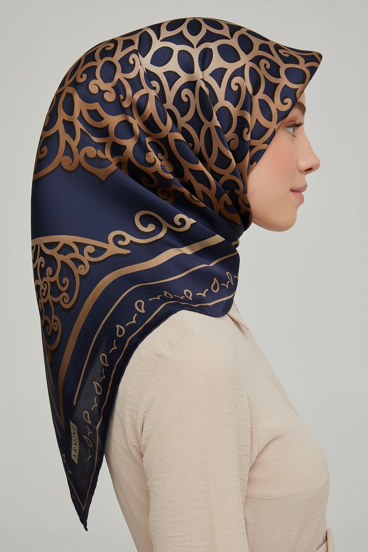 Armine 90*90 İpek Eşarp 8650d (sura) E21KA8650D03