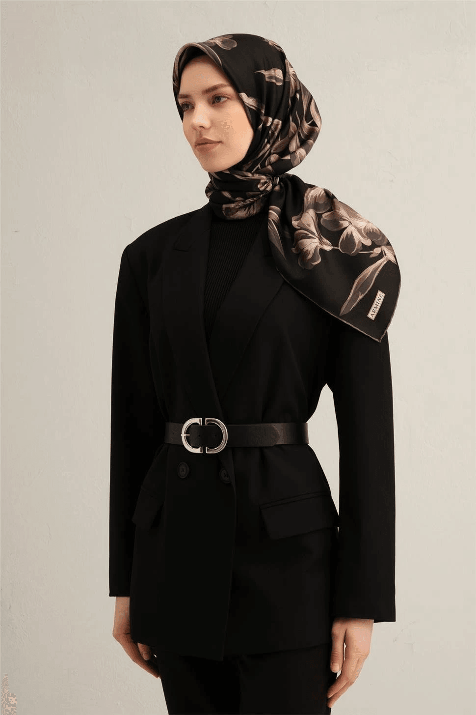Armine Çiçek Desenli Saf İpek Sura Eşarp 9304
