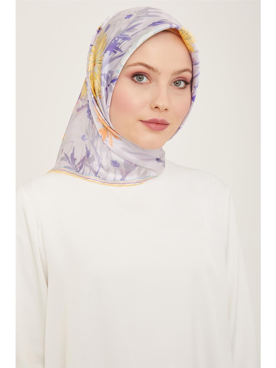 Armine Sura İpek Eşarp 9129D (S )