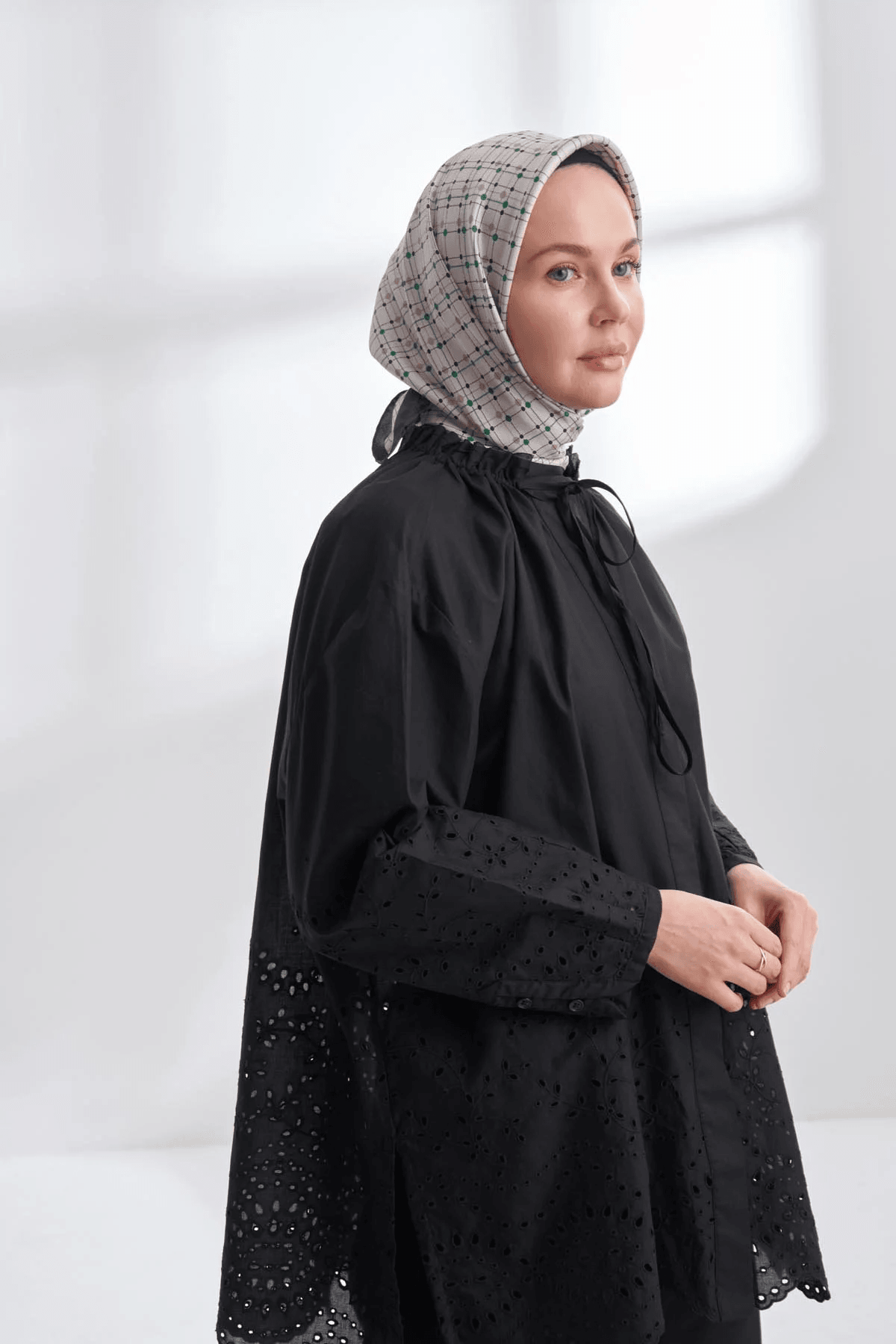 ARMANDA ORBIS DESEN TWİLL İPEK EŞARP - 4306