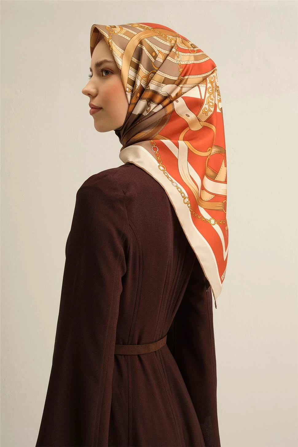 ARMİNE 2025 İLKBAHAR - YAZ - DJ SAF İPEK EŞARP ( SURA)-123531