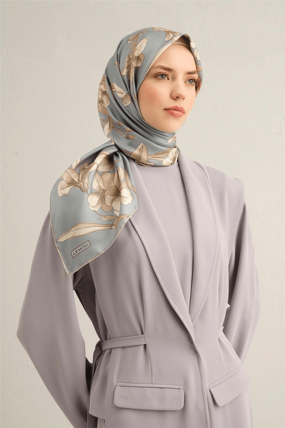 Armine Çiçek Desenli Saf İpek Sura Eşarp 9304