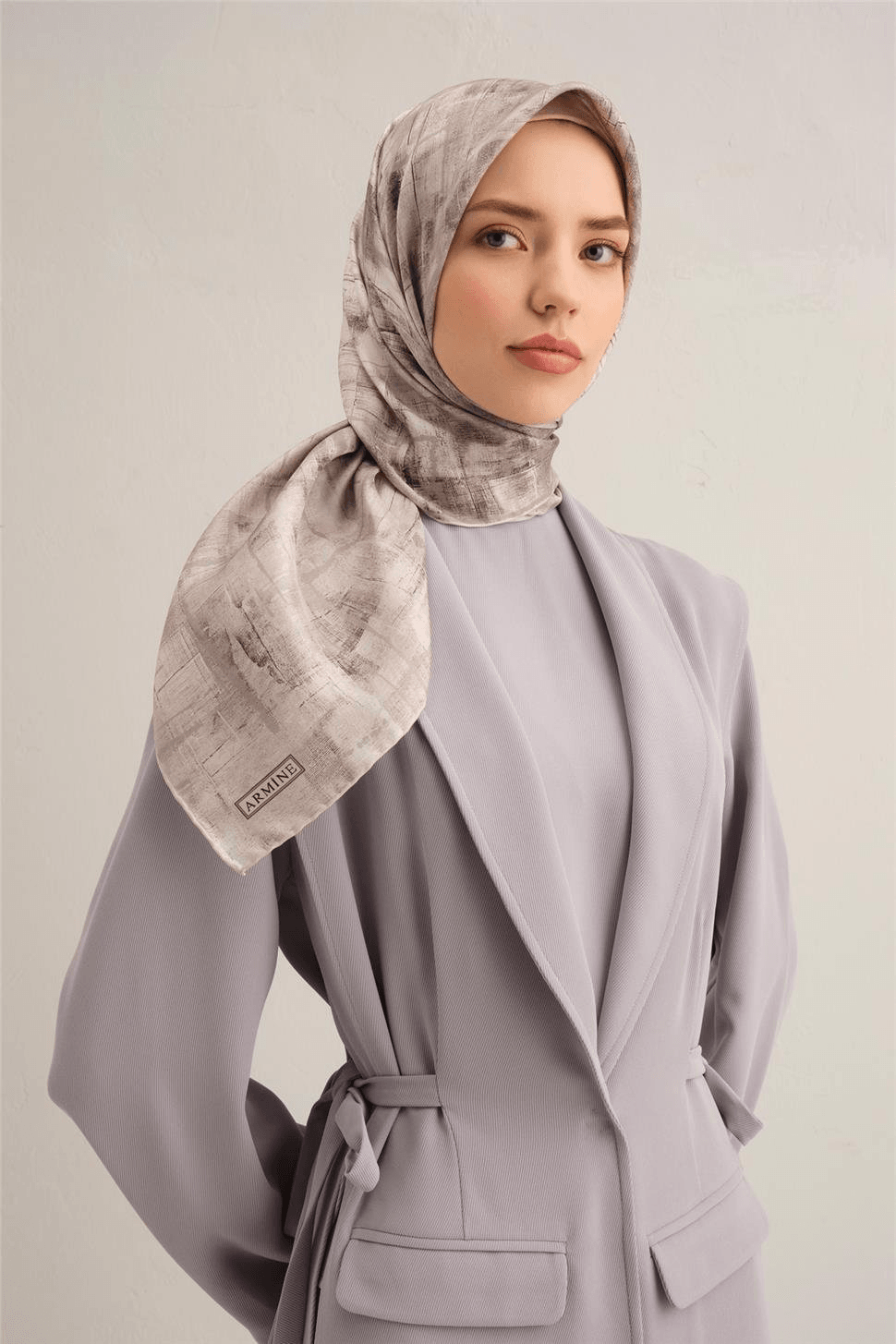 Armine Monogram Desenli Saf İpek Sura Eşarp 9339 81