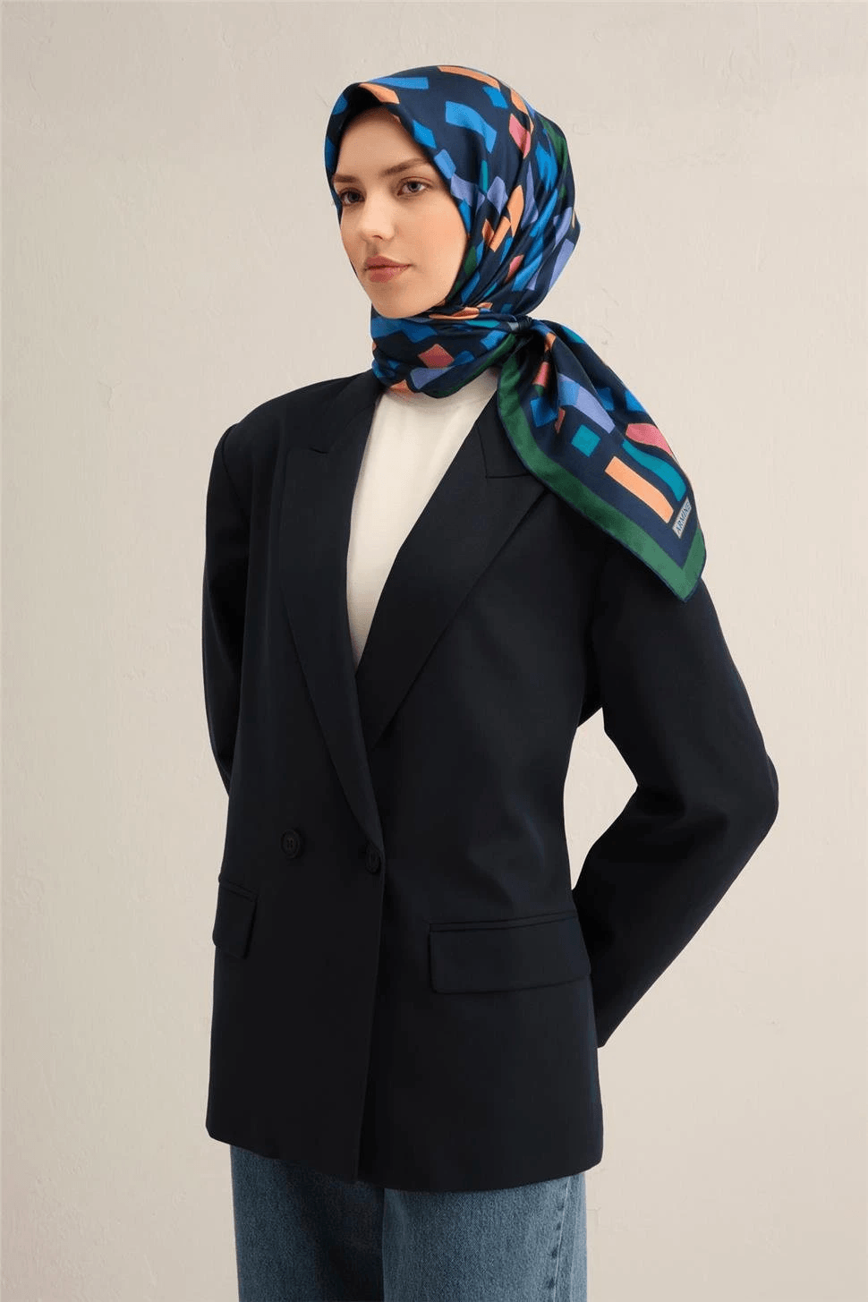 Armine Çiçek Desenli Saf İpek Sura Eşarp 9341