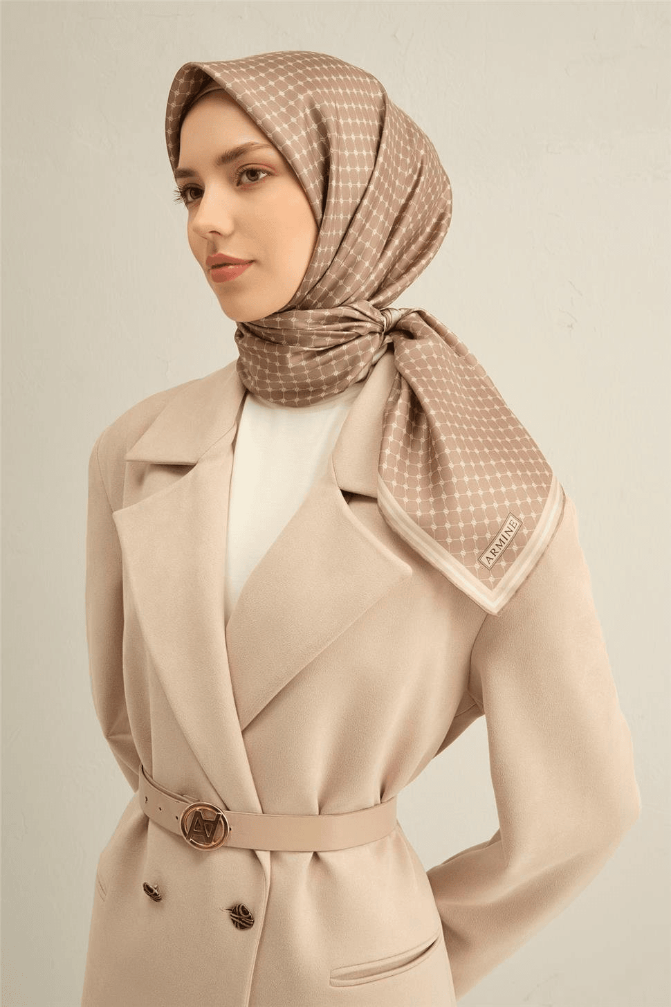 ARMİNE 2025 İLKBAHAR - YAZ - DJ SAF İPEK EŞARP ( SURA)-9345D02