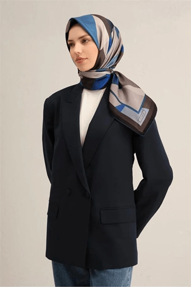 Armine Geometrik Desenli Sura Saf İpek Eşarp - 8834D