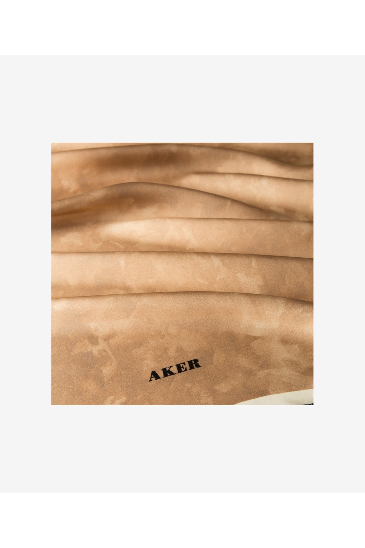 Aker 7208701-313 Kadın Ipek Eşarp Altınoluk Gold Rengi Bulut Desenli Eşarp