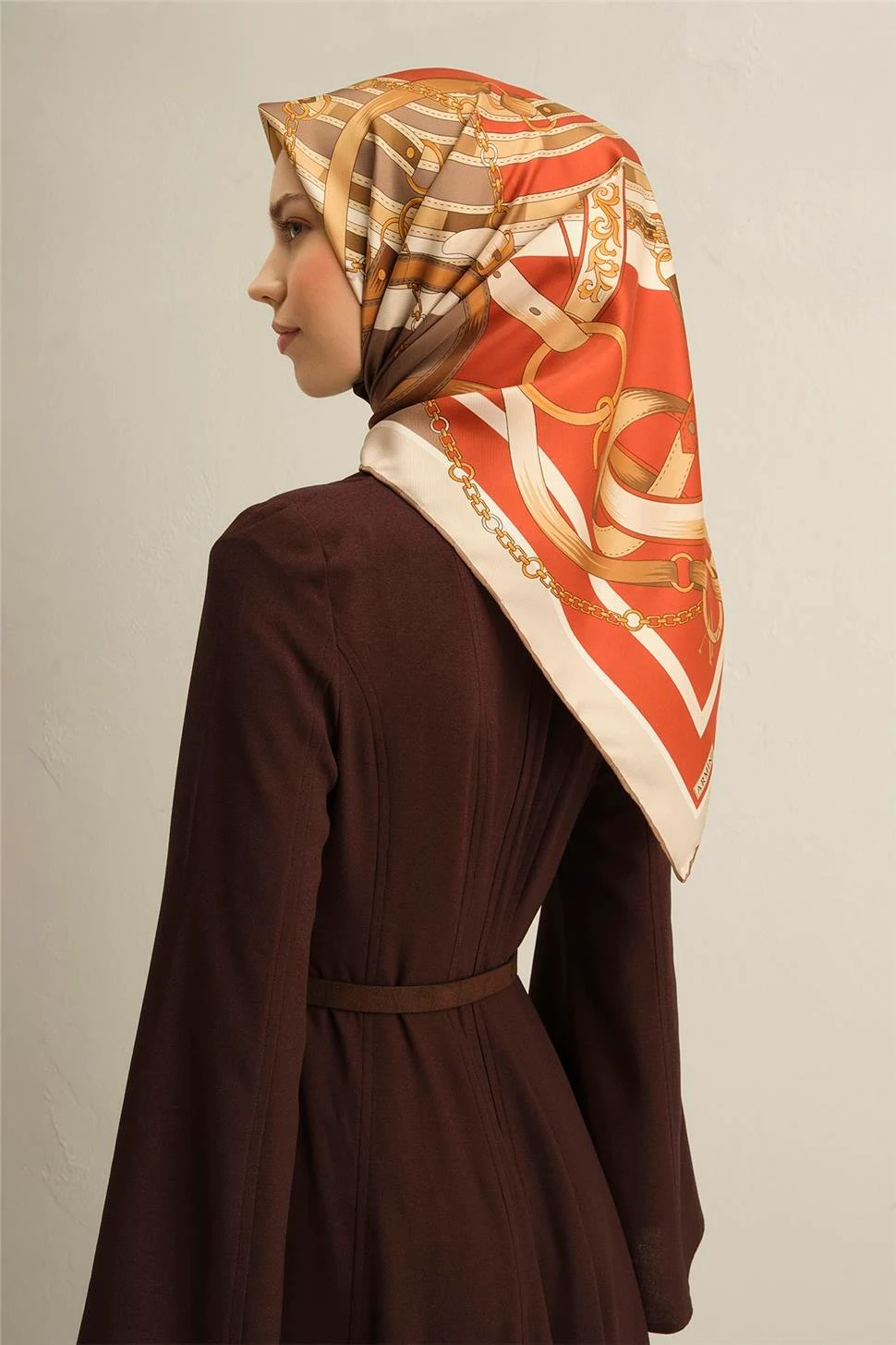 ARMİNE 2025 İLKBAHAR - YAZ - DJ SAF İPEK EŞARP ( SURA)-123531