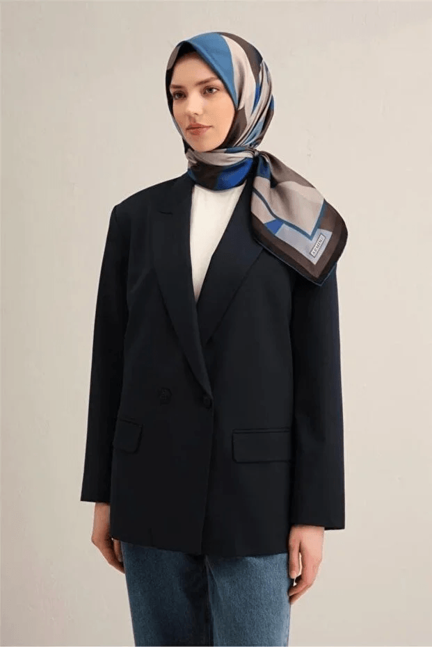 Armine Geometrik Desenli Sura Saf İpek Eşarp - 8834D
