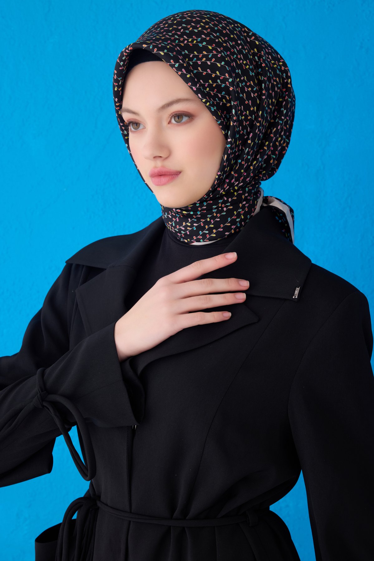 SİYAH