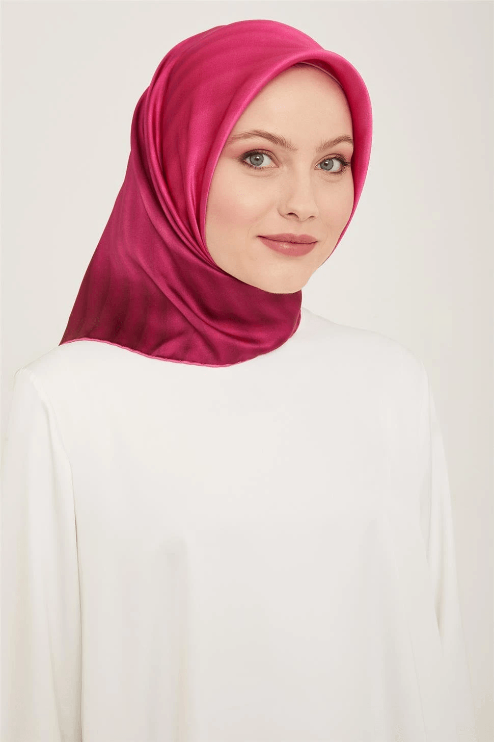 Armine Sura İpek Eşarp 9150D (S )