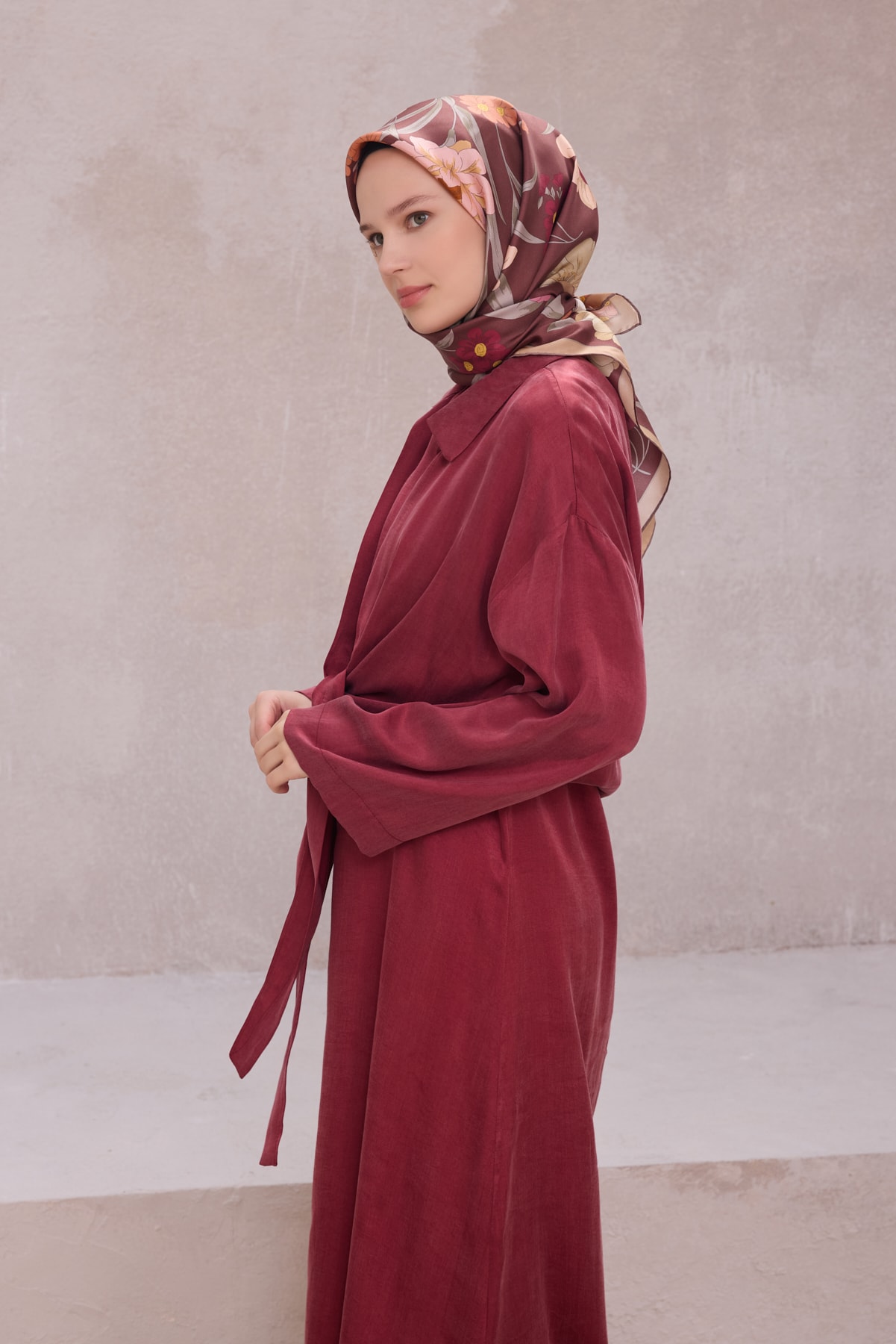 Belli Çiçek Desen İpek Twill Eşarp 4219D01