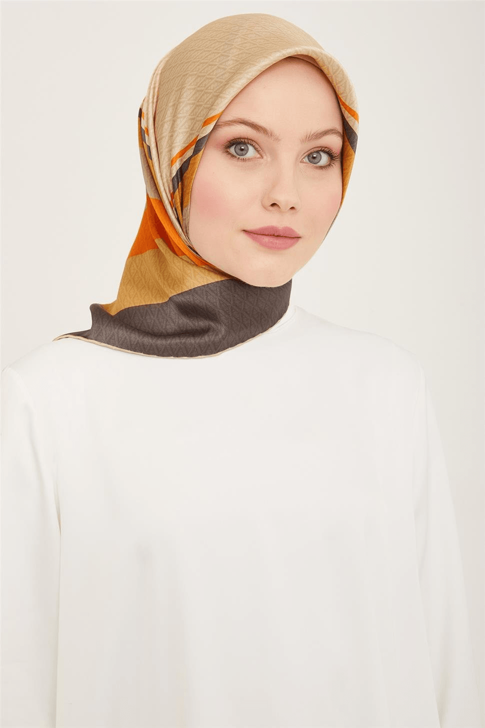 Armine Sura İpek Eşarp 91114D (S )