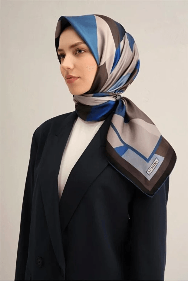 Armine Geometrik Desenli Sura Saf İpek Eşarp - 8834D