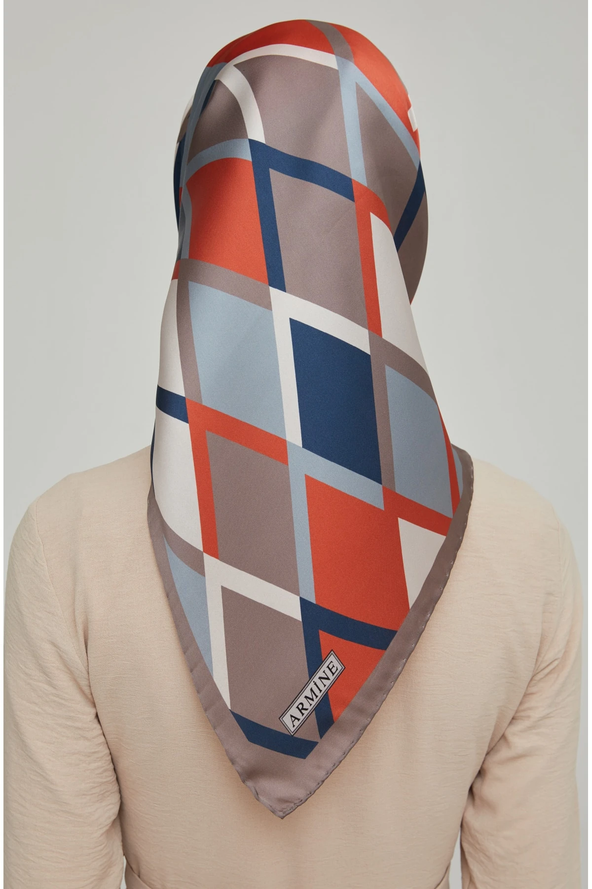 Armine 90*90 Nostalji Serisi Ipek Sura Eşarp 8664ds-09