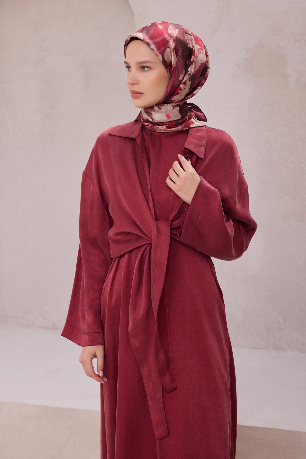 Belli Çiçek Desen İpek Twill Eşarp 4217D01