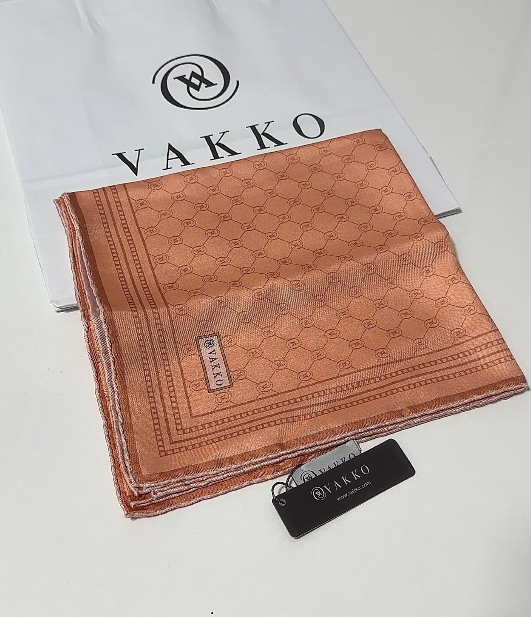 Vakko 90 X 90 - %100 Saf İpek Twill Eşarp - 03734