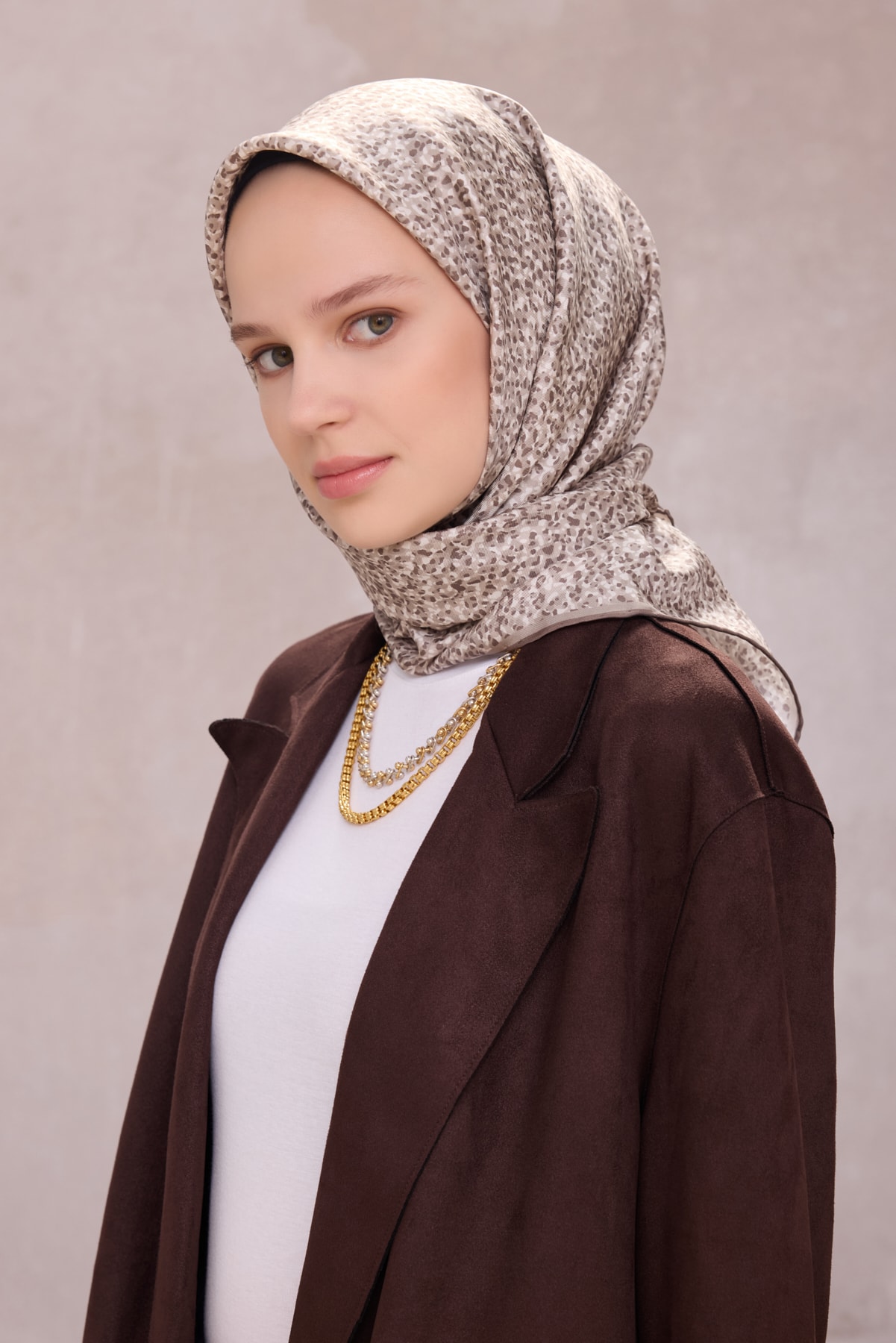 Belli Çiçek Desen İpek Twill Eşarp 4208D01