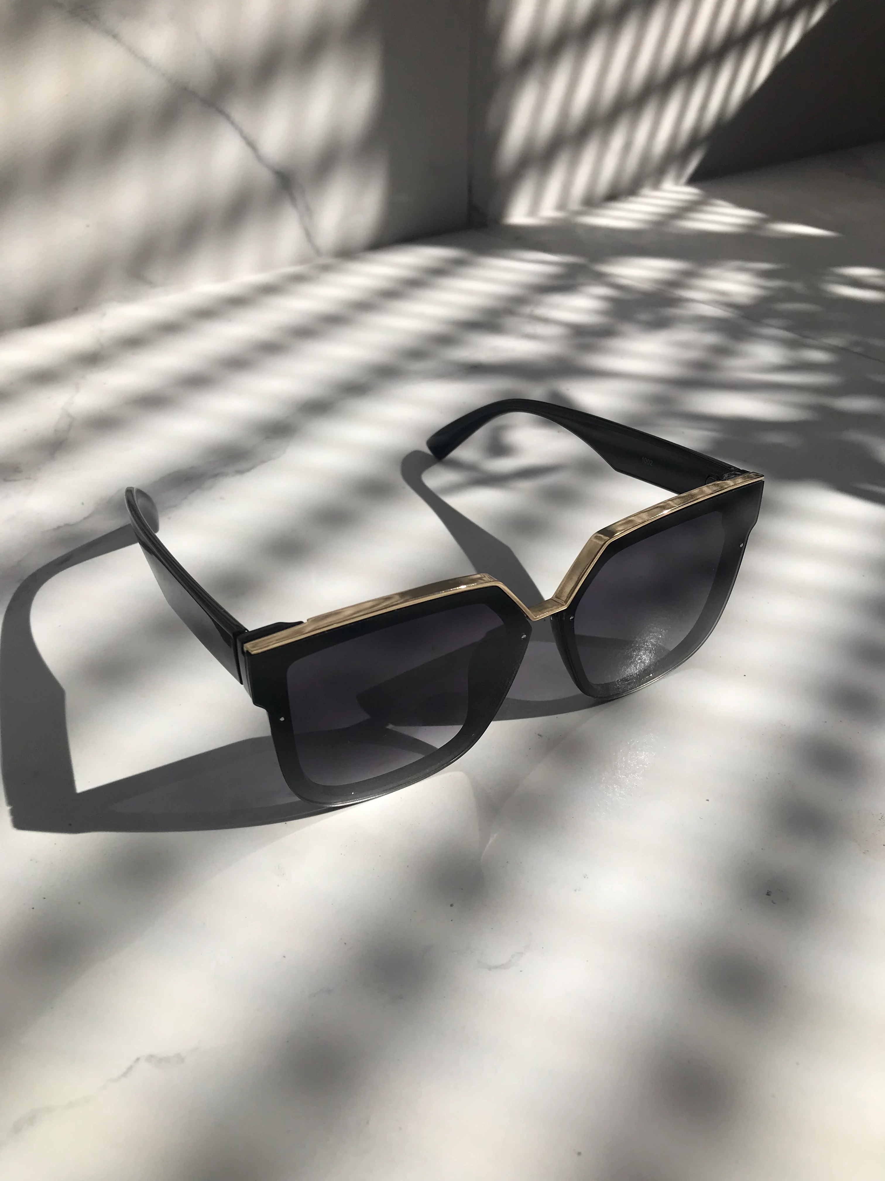 Madame Siyah Güneş Gözlüğü