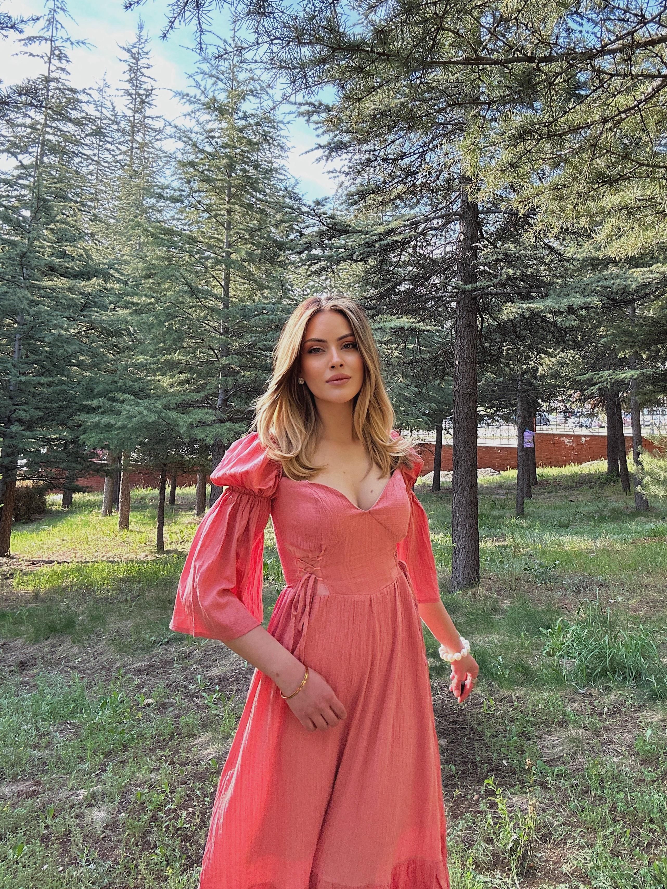 Elenis's Dantel Düşü Beyaz Maxi Elbise - Gül Kurusu