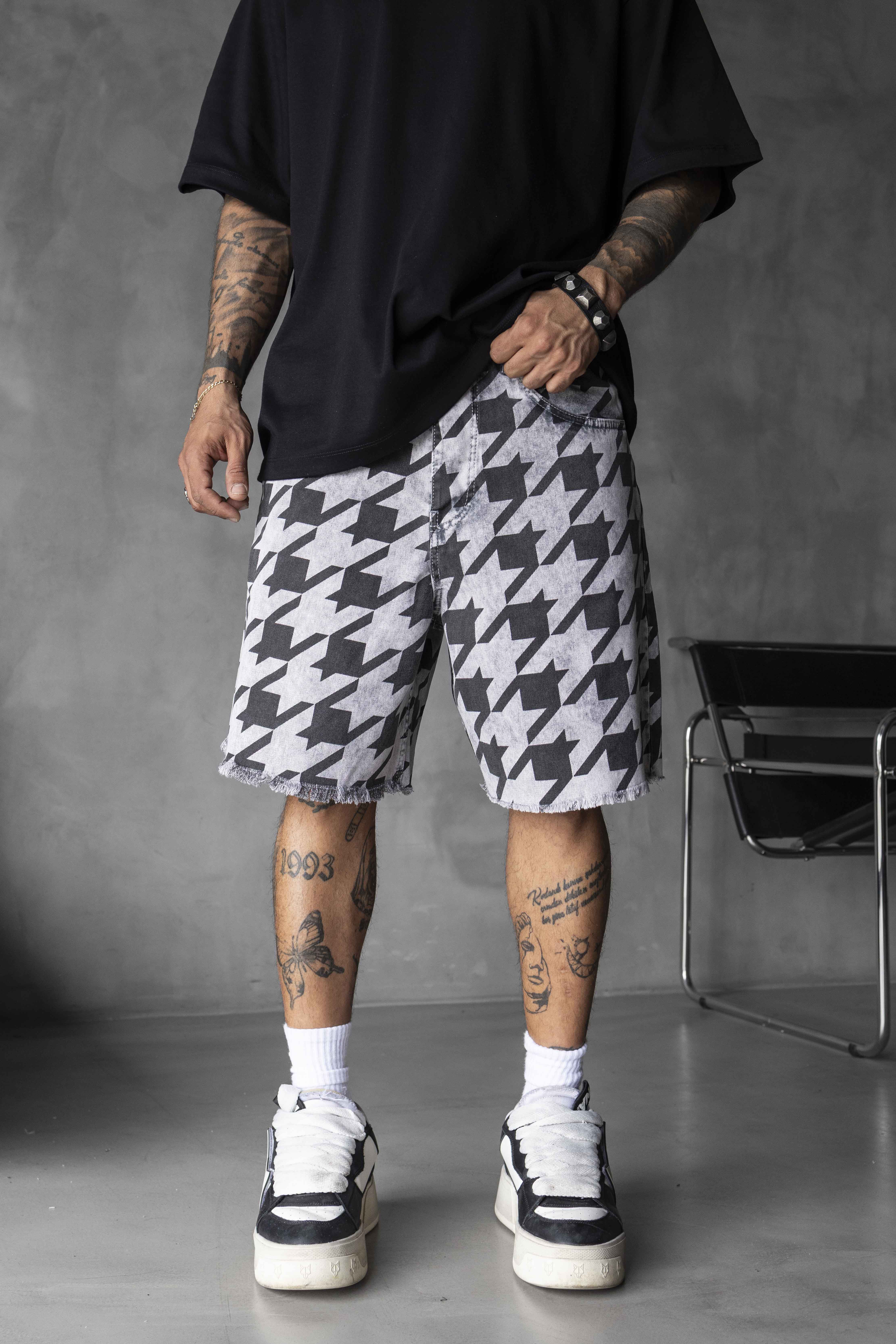 Oversized Houndstooth Pattern Denim Shorts