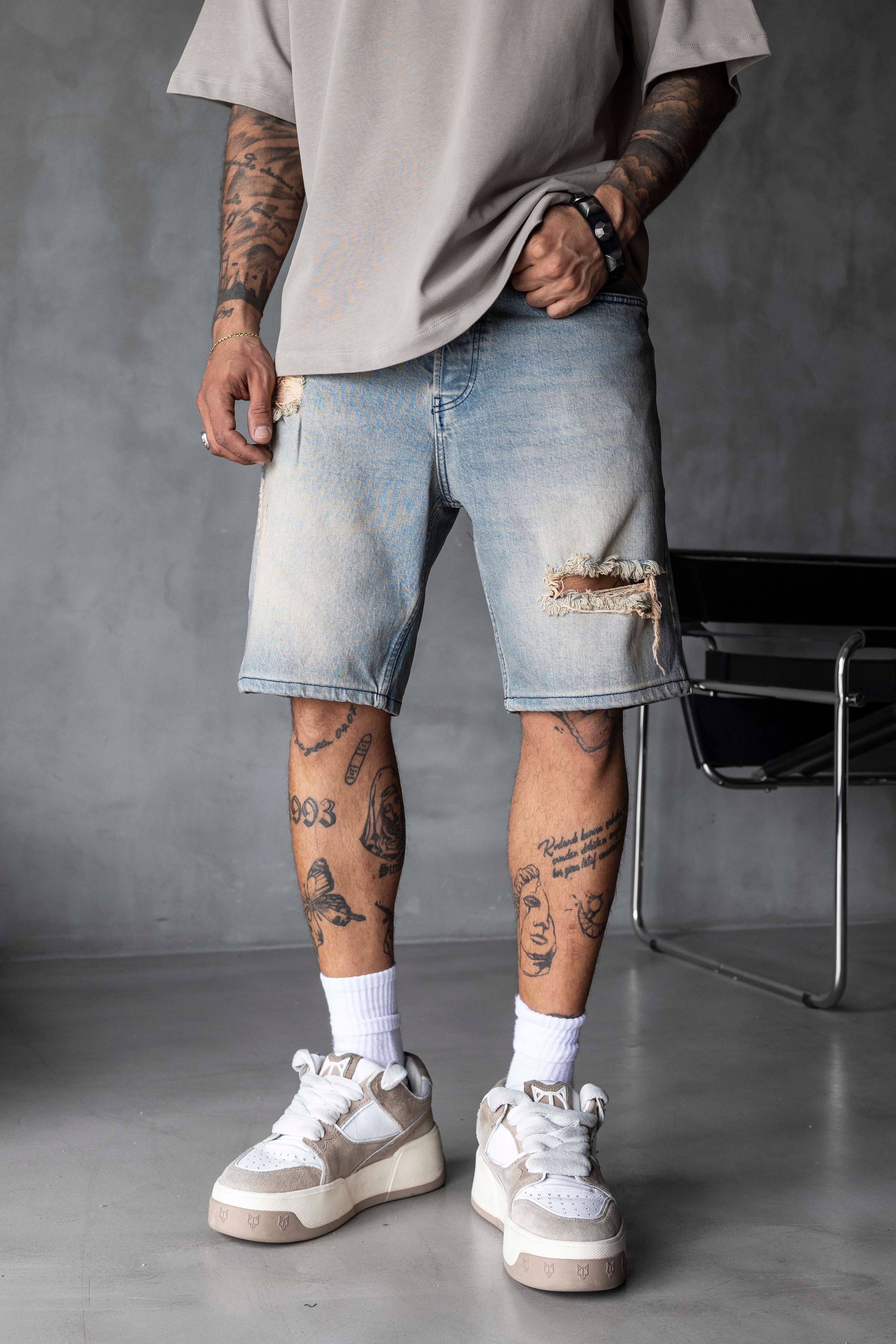 Mavi Yıkamalı Klasik Denim Şort