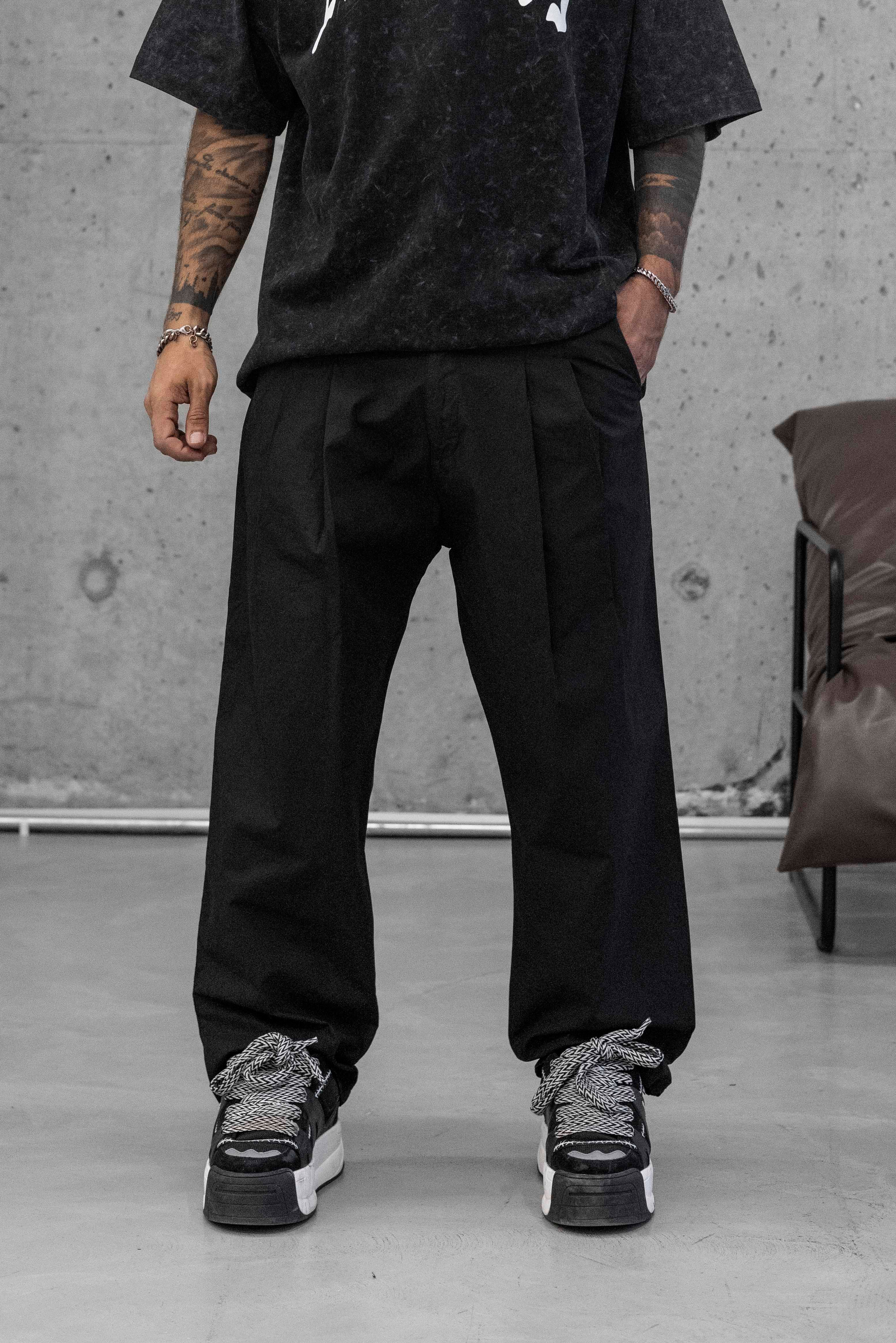 İki Tonlu Pileli Geniş Paça Pantolon – Relaxed Fit - SİYAH