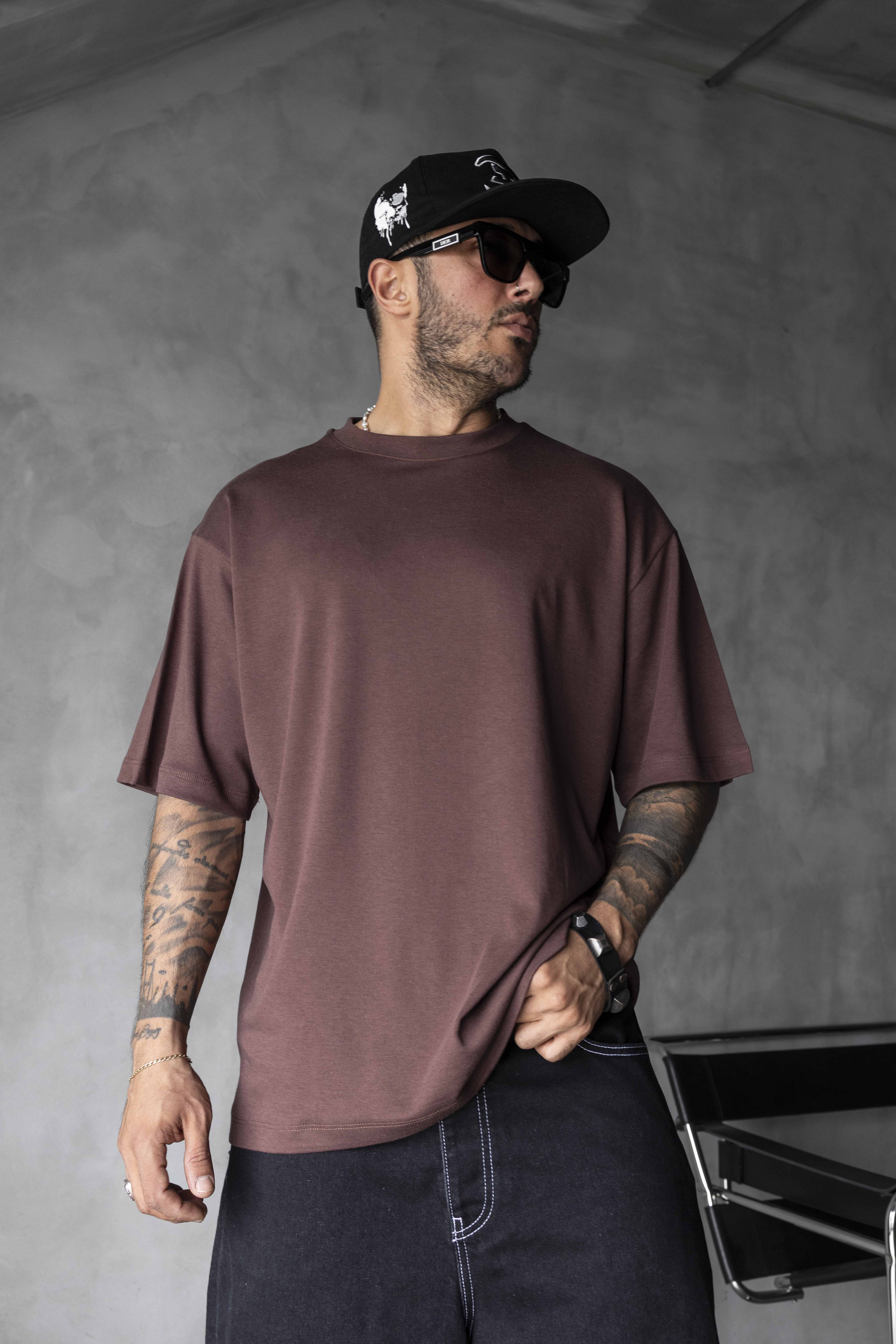 Black Island Basic Oversized T-Shirt