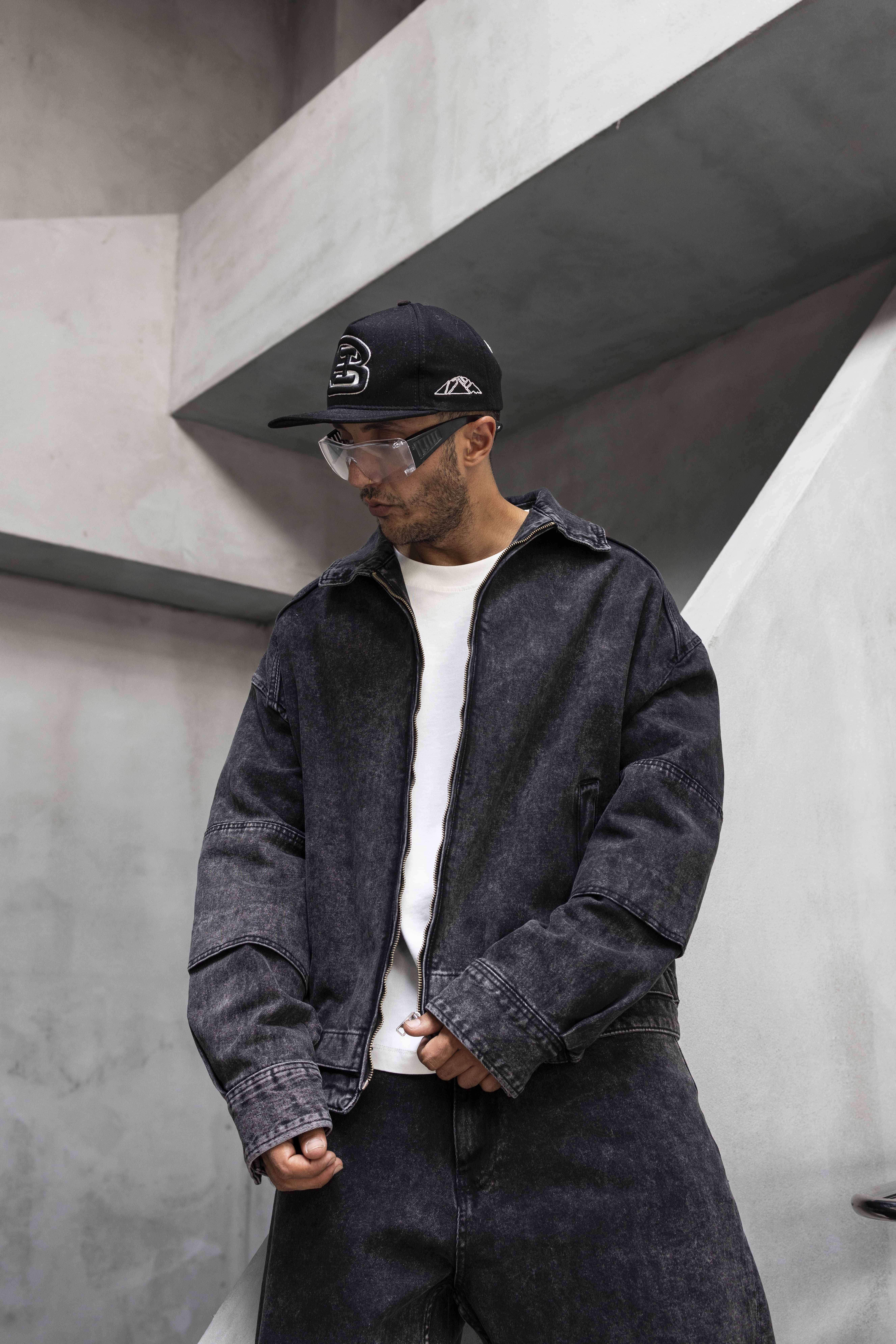 Oversized Washed Black Zip-Up Denim Jacket