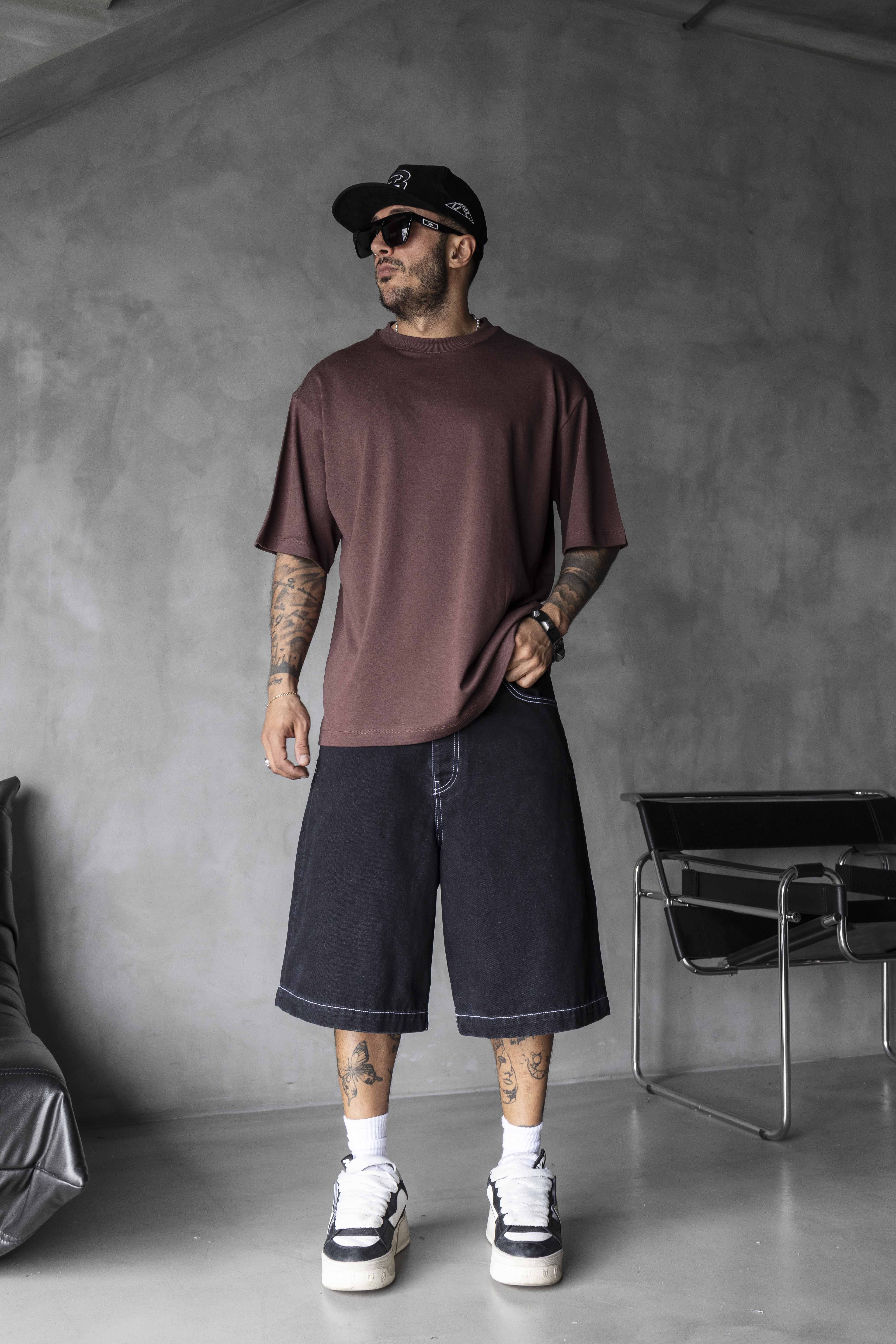Black Island Basic Oversized T-Shirt