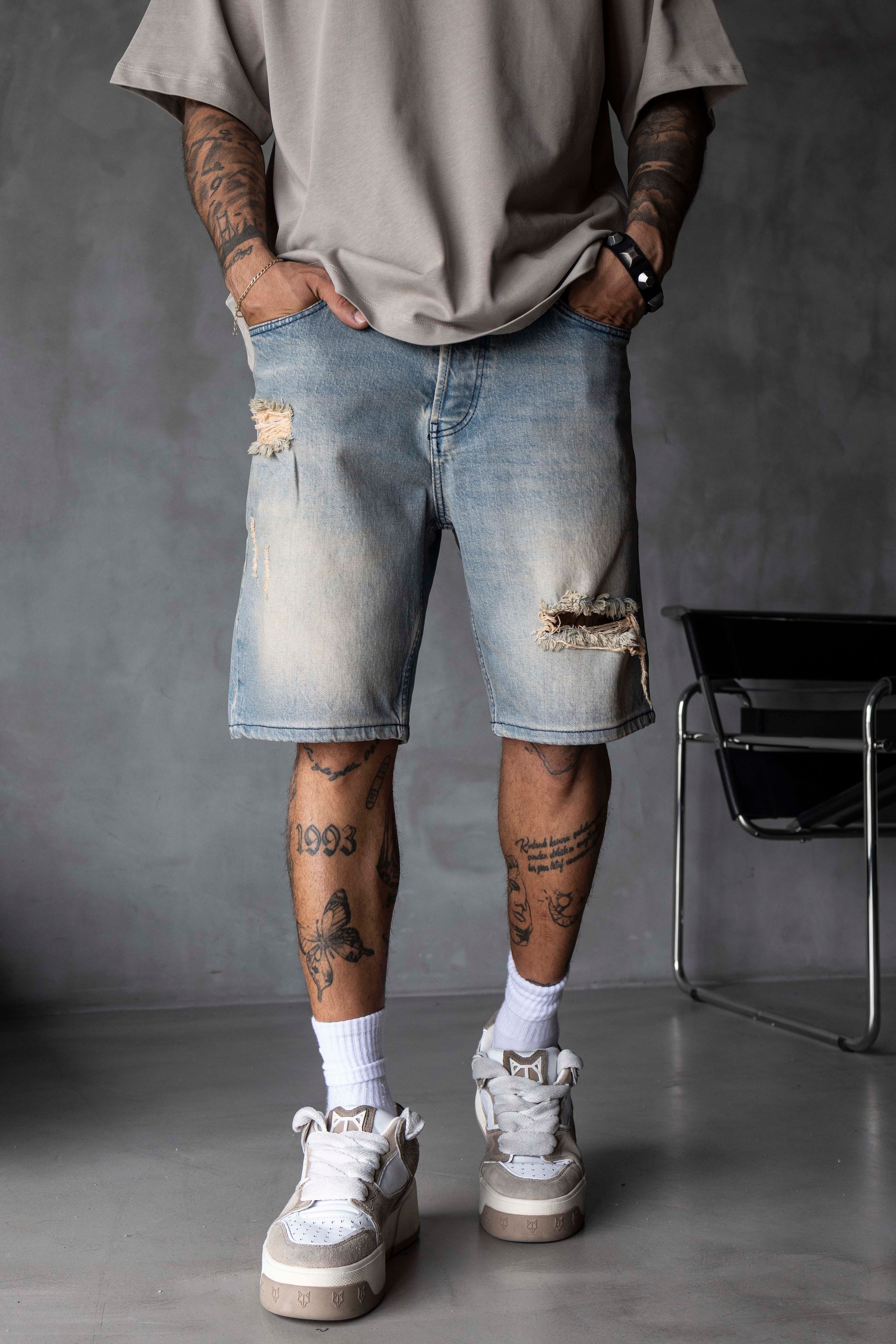 Mavi Yıkamalı Klasik Denim Şort