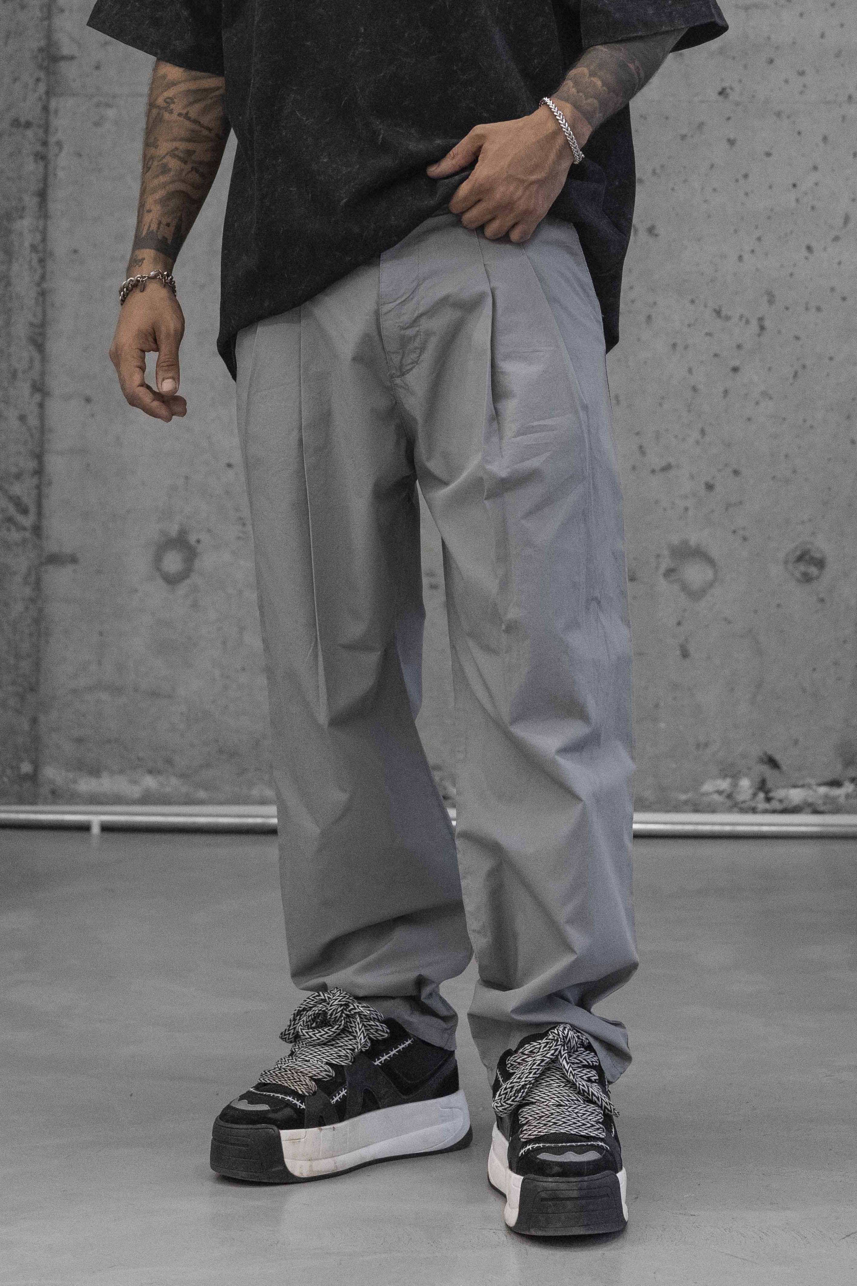 Wide Pleated Trousers