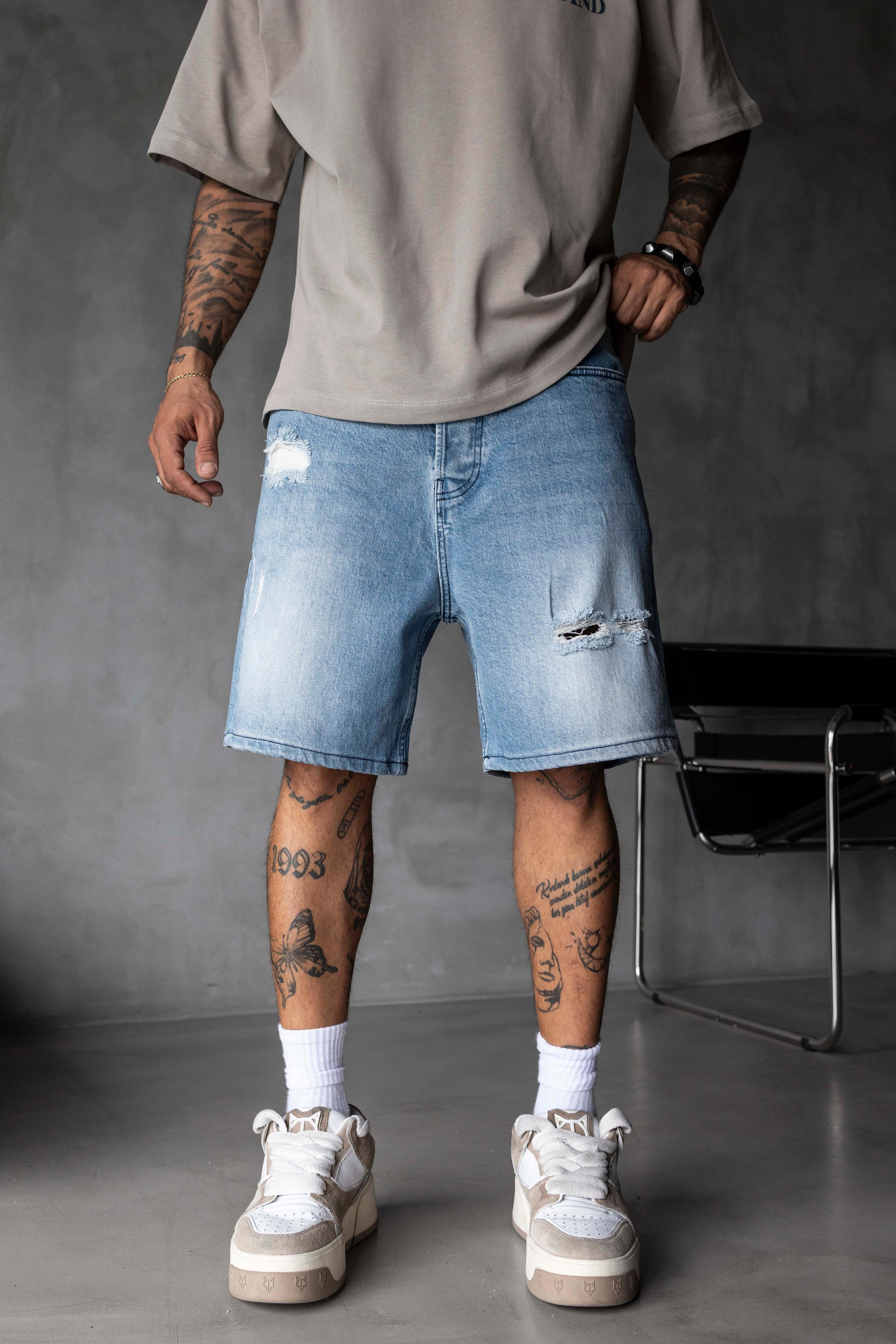 Mavi Yırtık Denim Şort
