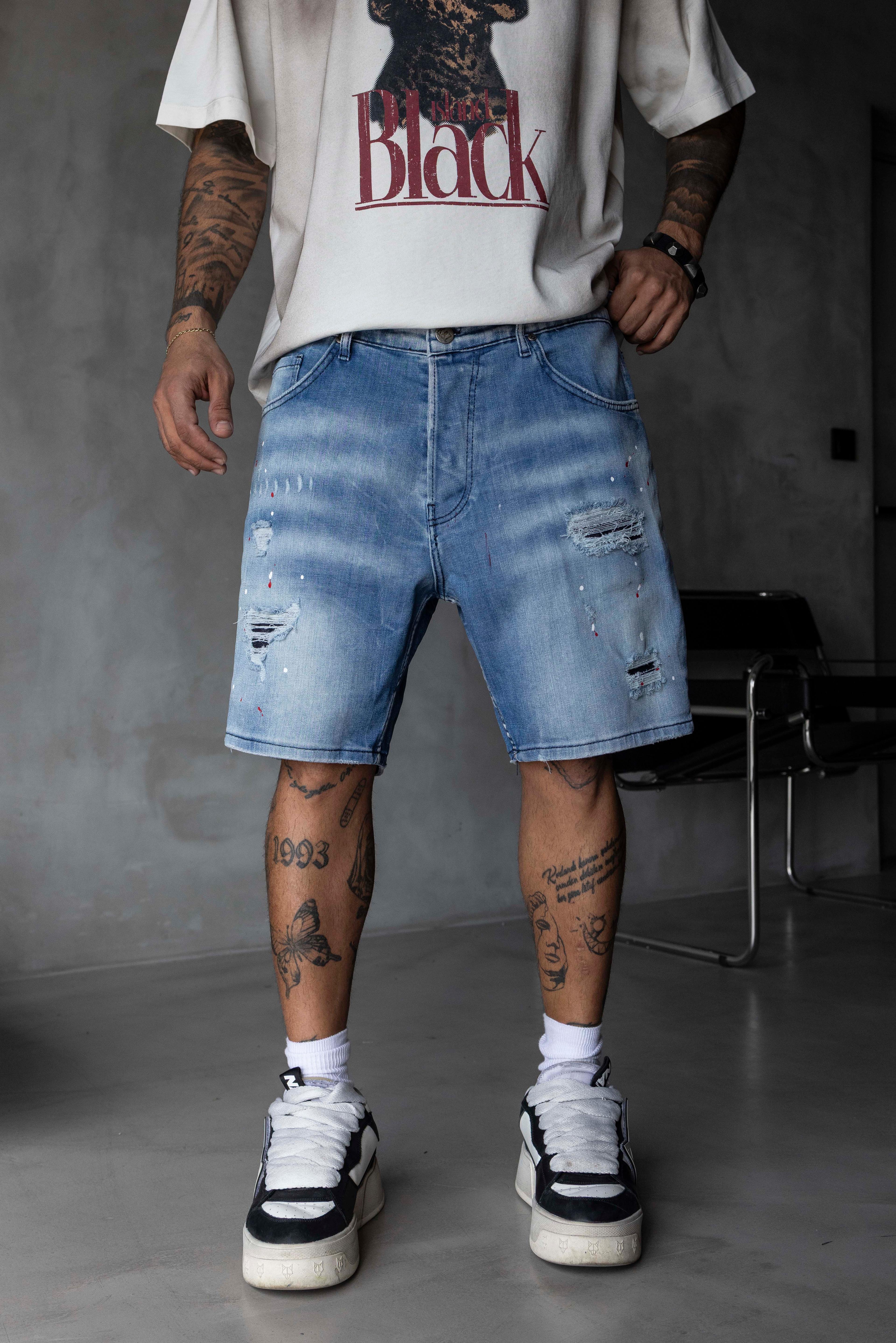 Açık Mavi Yırtık ve Boya Efektli Denim Şort
