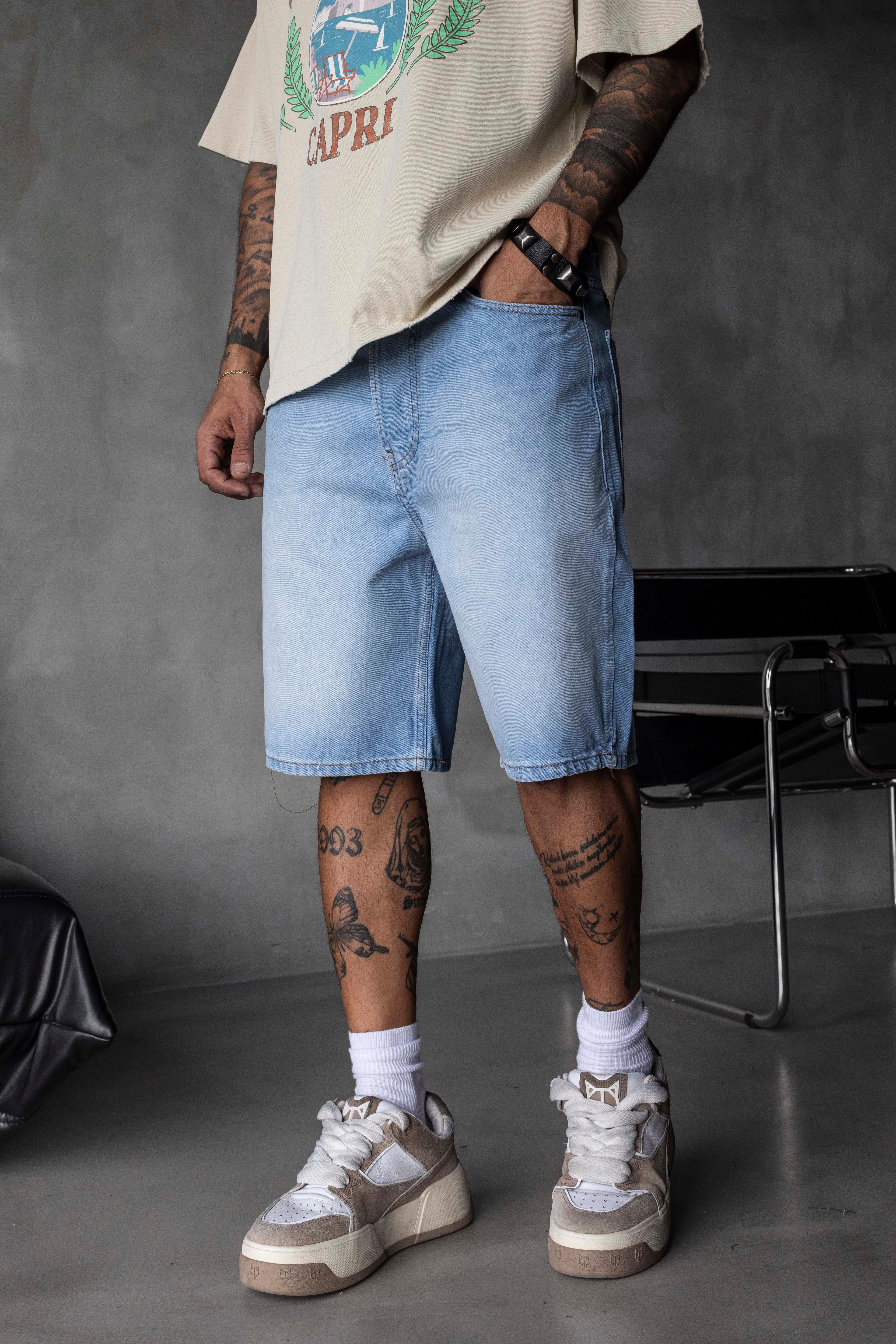 Mavi Yıkamalı Klasik Denim Şort