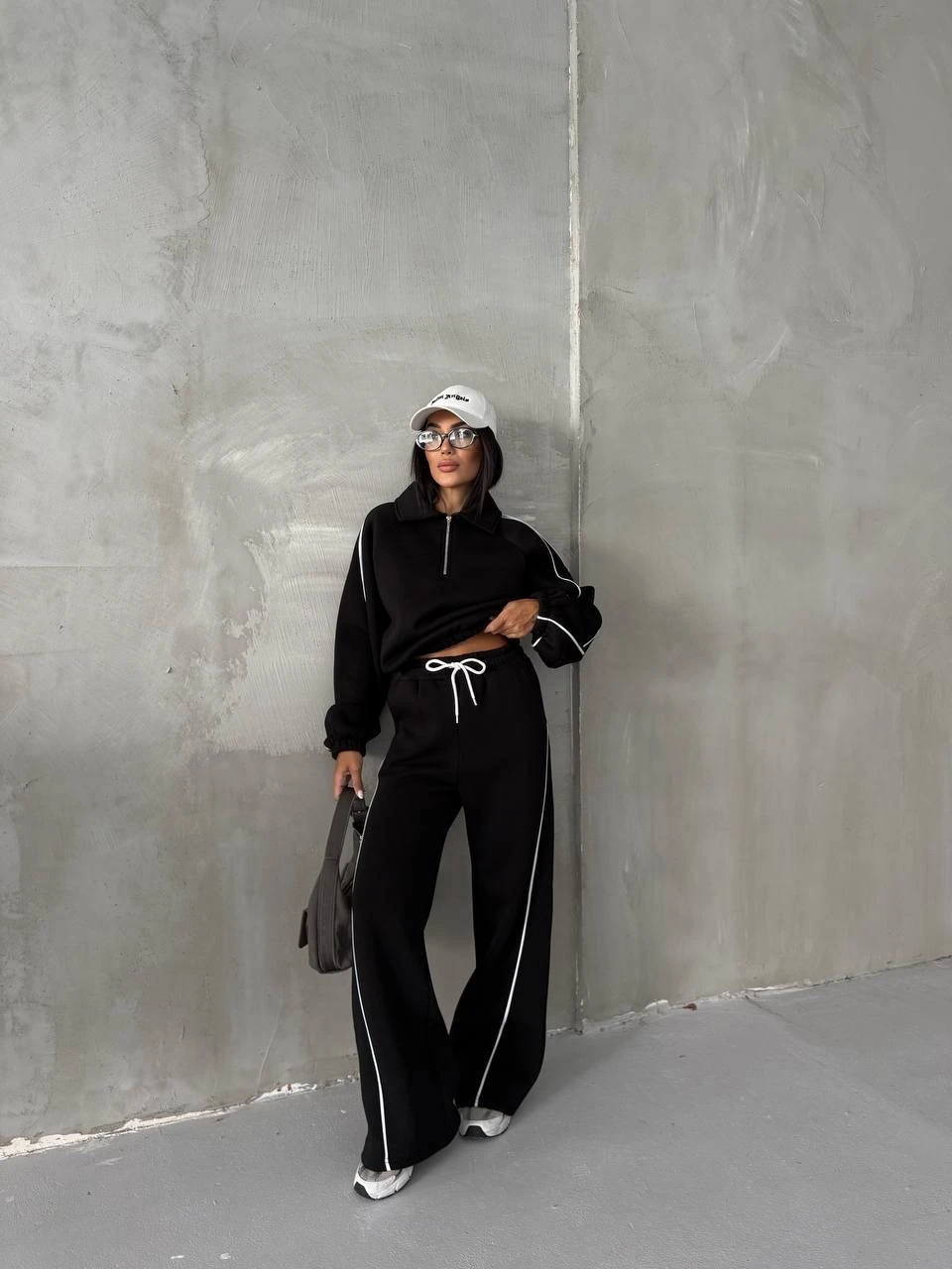 Dinamik Çizgili 3 İplik Crop Sweatshirt ve Geniş Paça Eşofman Takımı