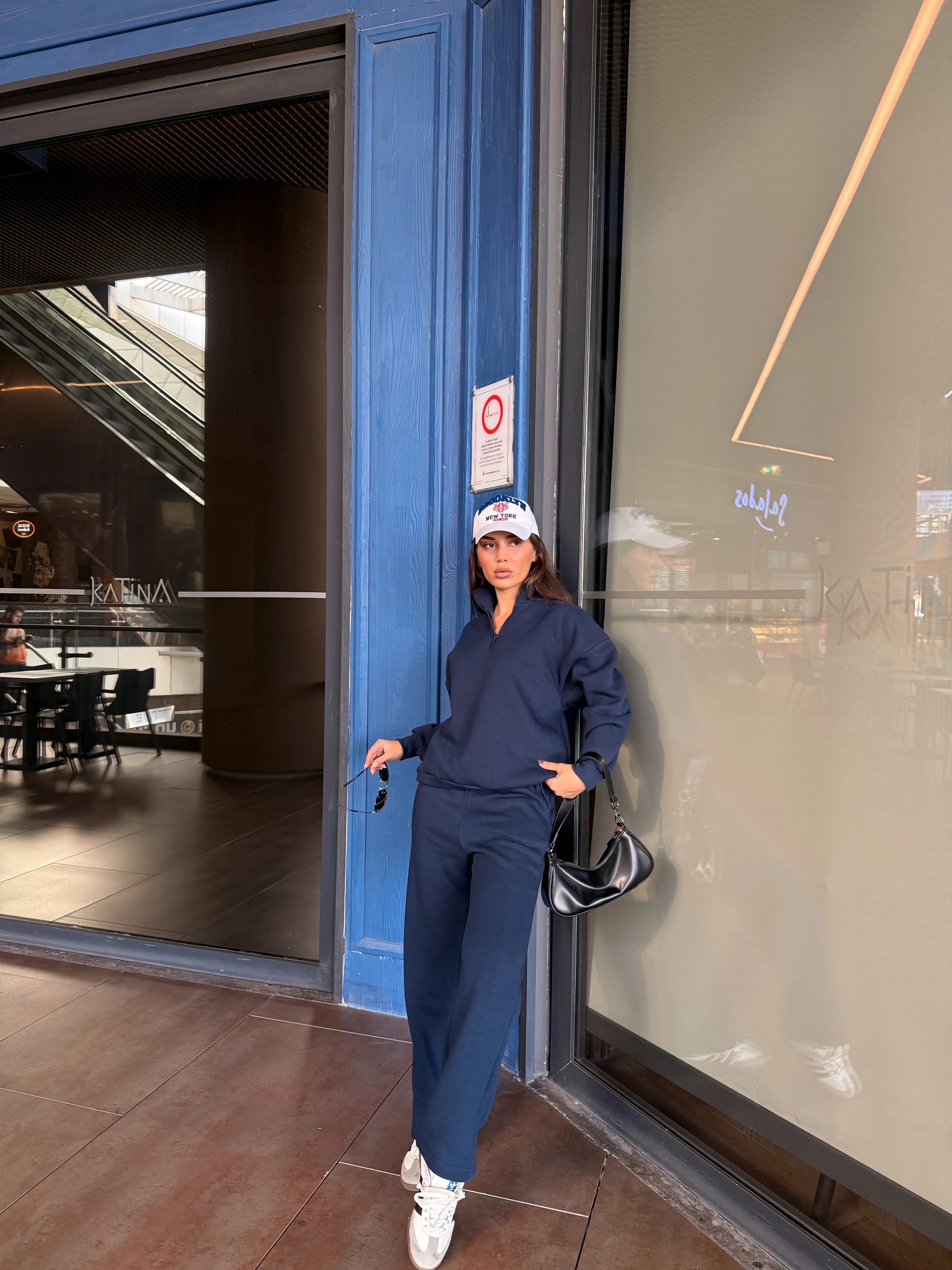 İçi Polar Oversize Kesim Boğaz Fermuarlı 3 İplik Kadın Eşofman Takım