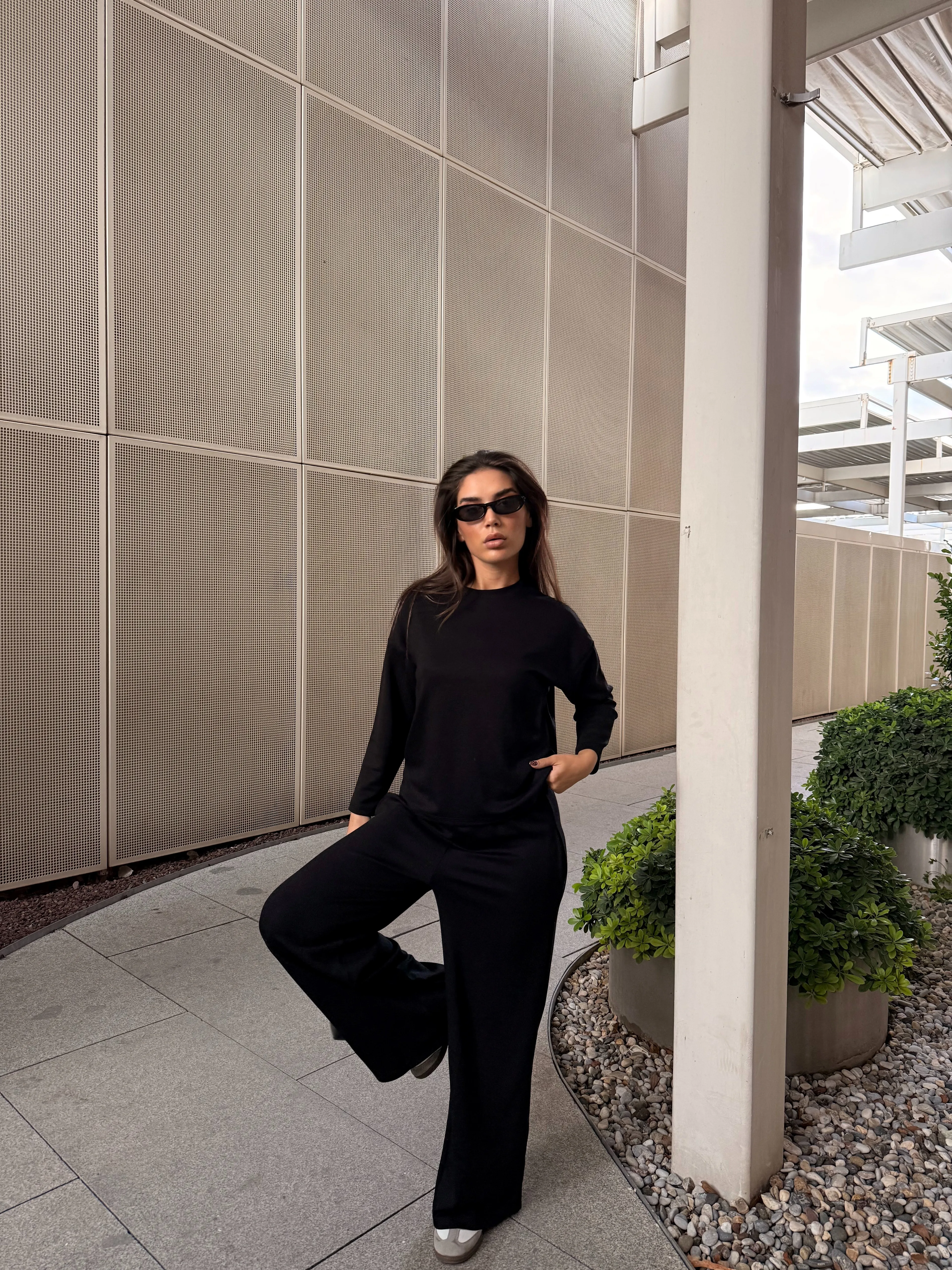 Kadın Modal Takım Alt Üst Geniş Paça Oversize Kesim Şık Günlük Kullanım 