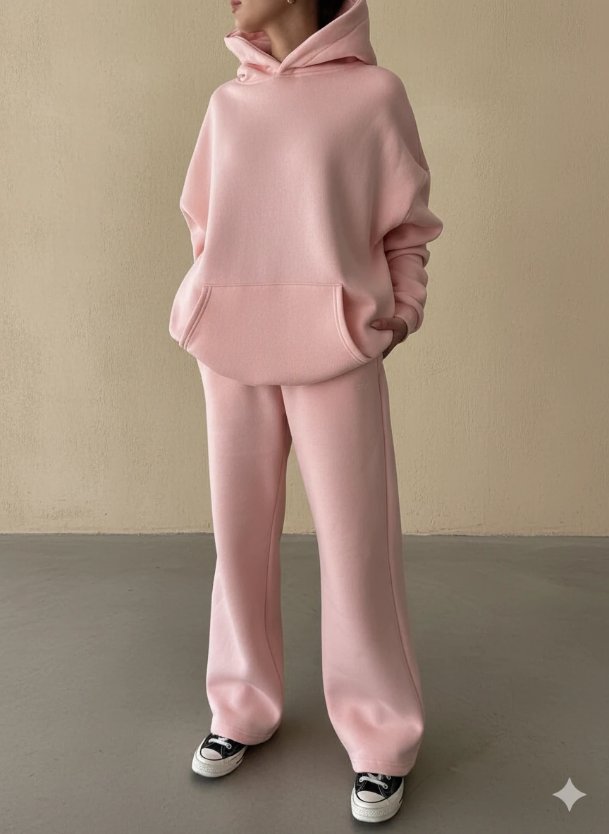 Zamansız Şıklıkta Kadın Oversize Hoodie ve Eşofman Takımı - Pembe