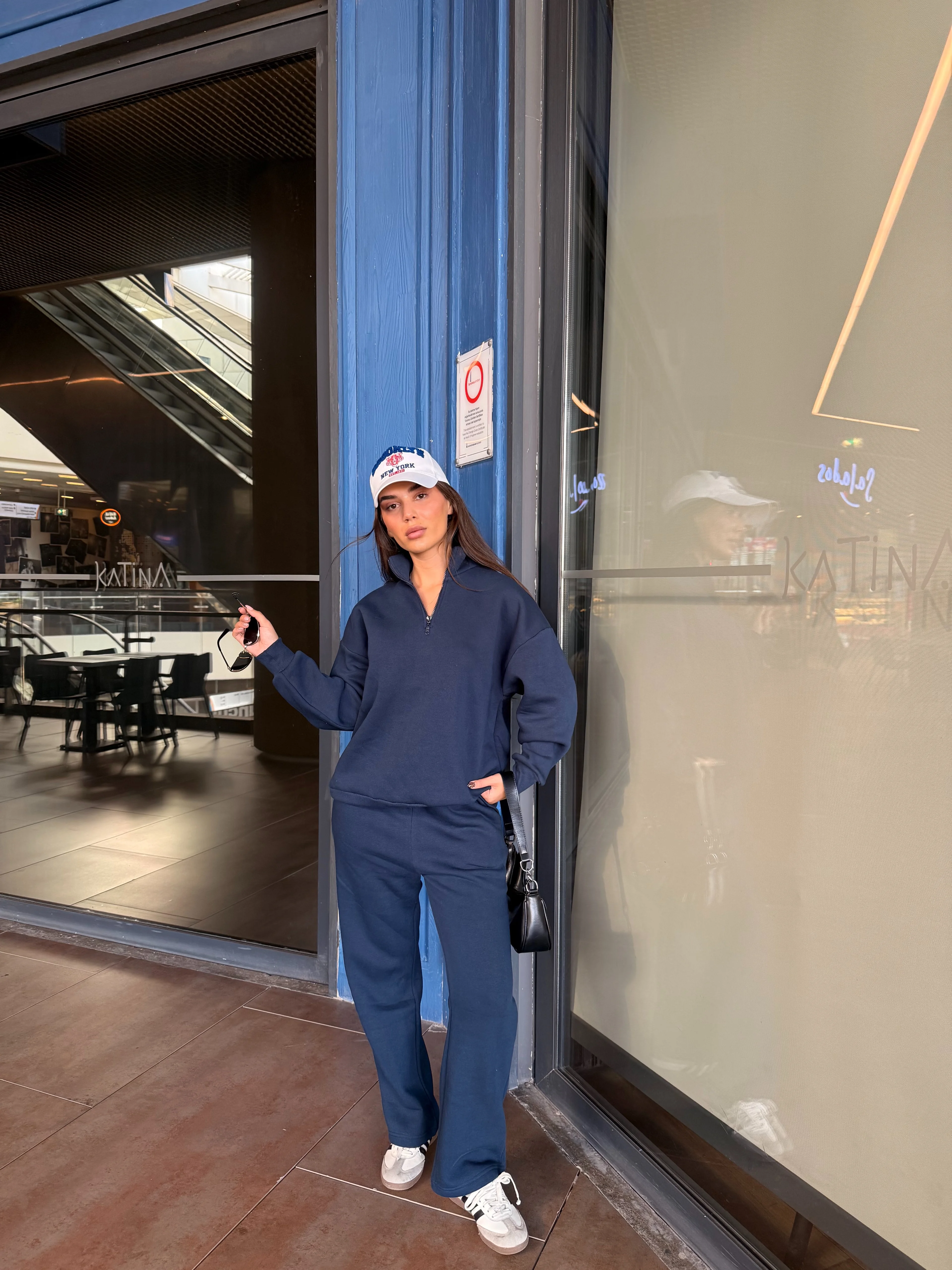 İçi Polar Oversize Kesim Boğaz Fermuarlı 3 İplik Kadın Eşofman Takım - Lacivert