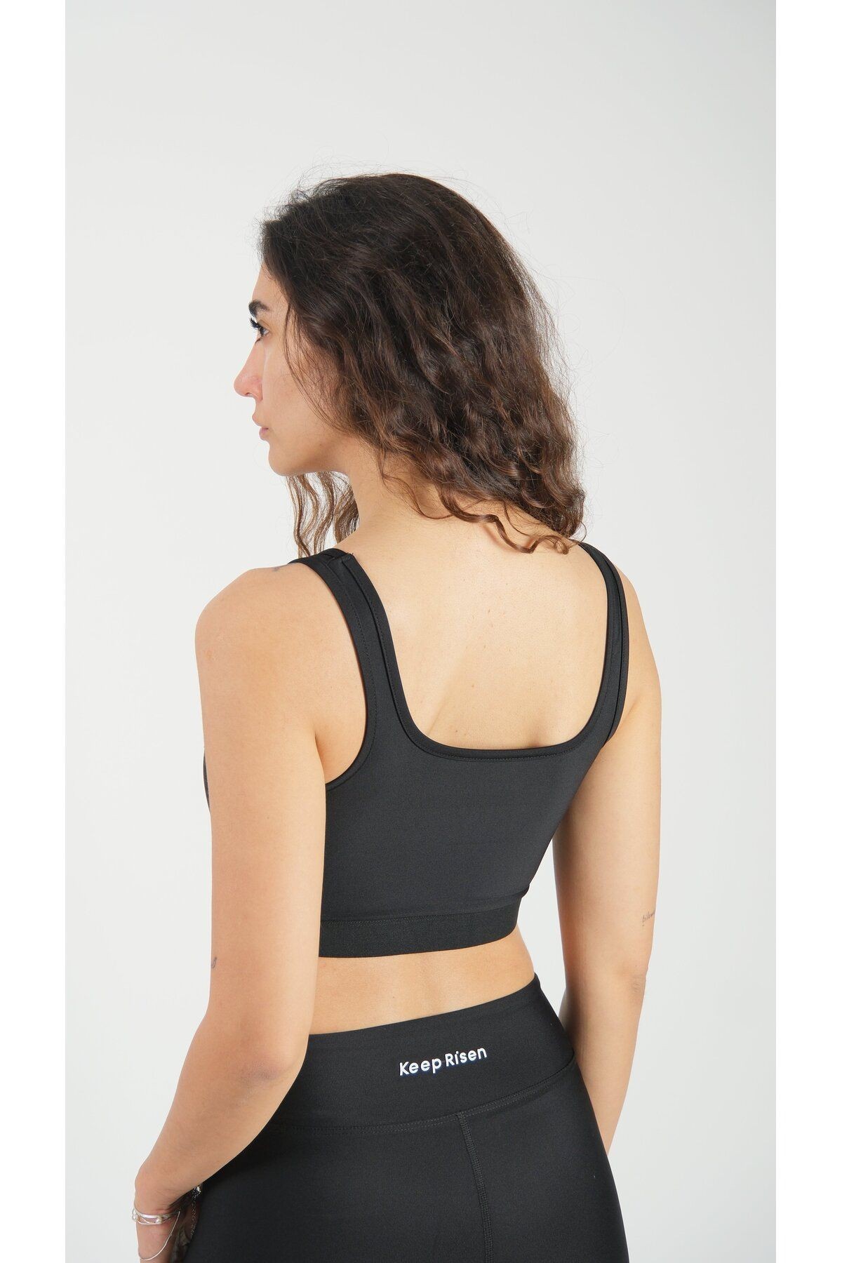 KEEP RISEN Kalın Askılı Pedli Göğüs Altı Lastikli Slim Fit Kadın Spor Sütyeni