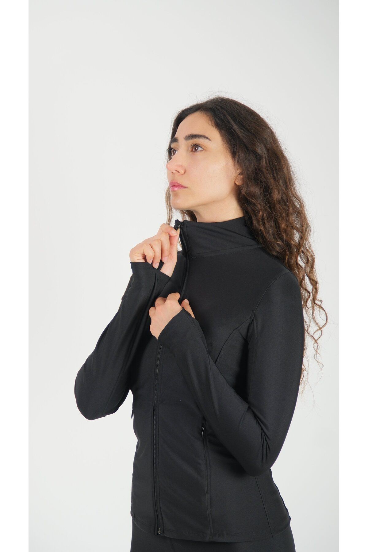Fermuarlı Çift Cepli Parmak Geçmeli Slim Fit Spor Ceketi Gri