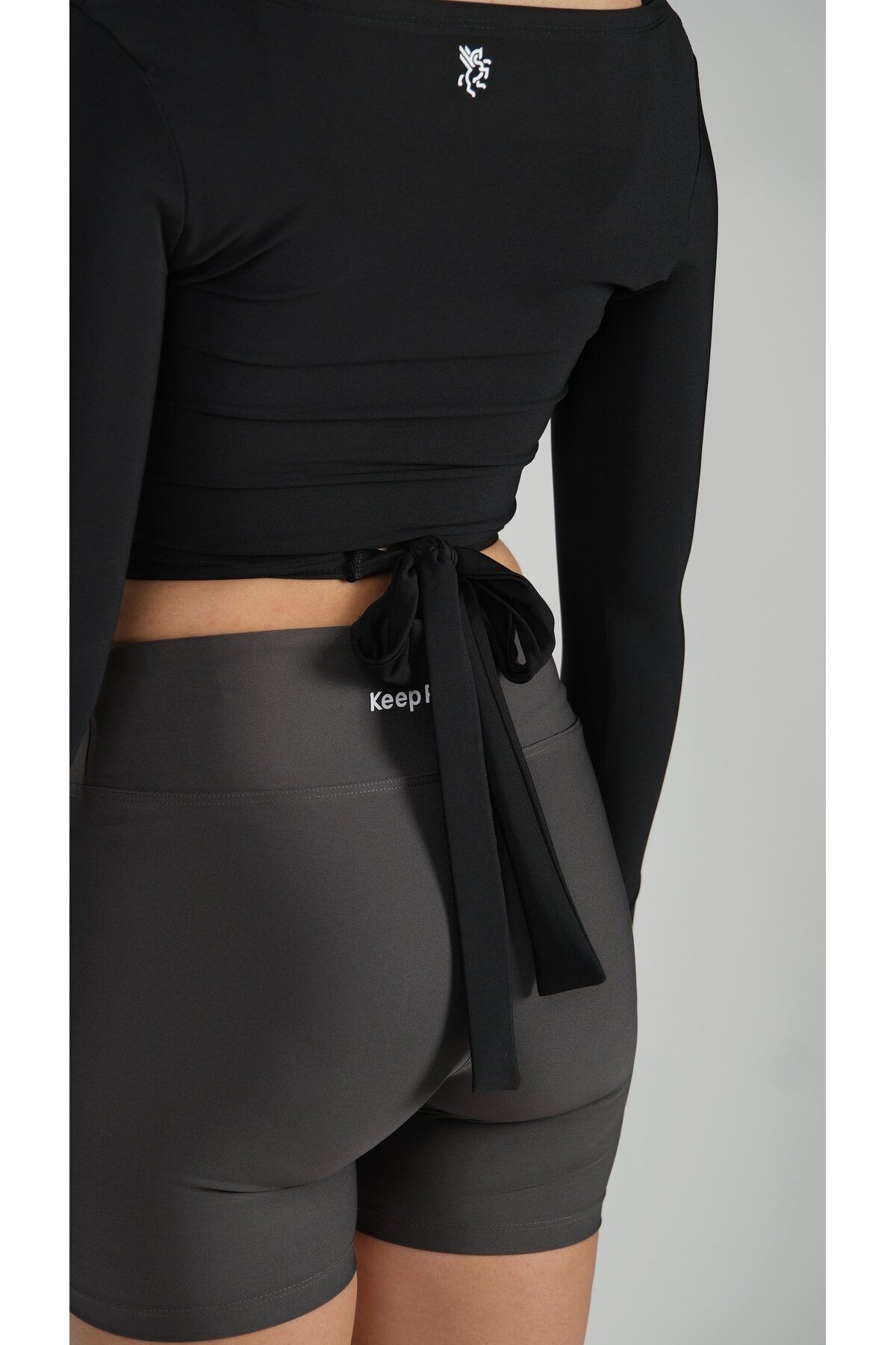 Anvelop Belden Bağlamalı Crop Bluz