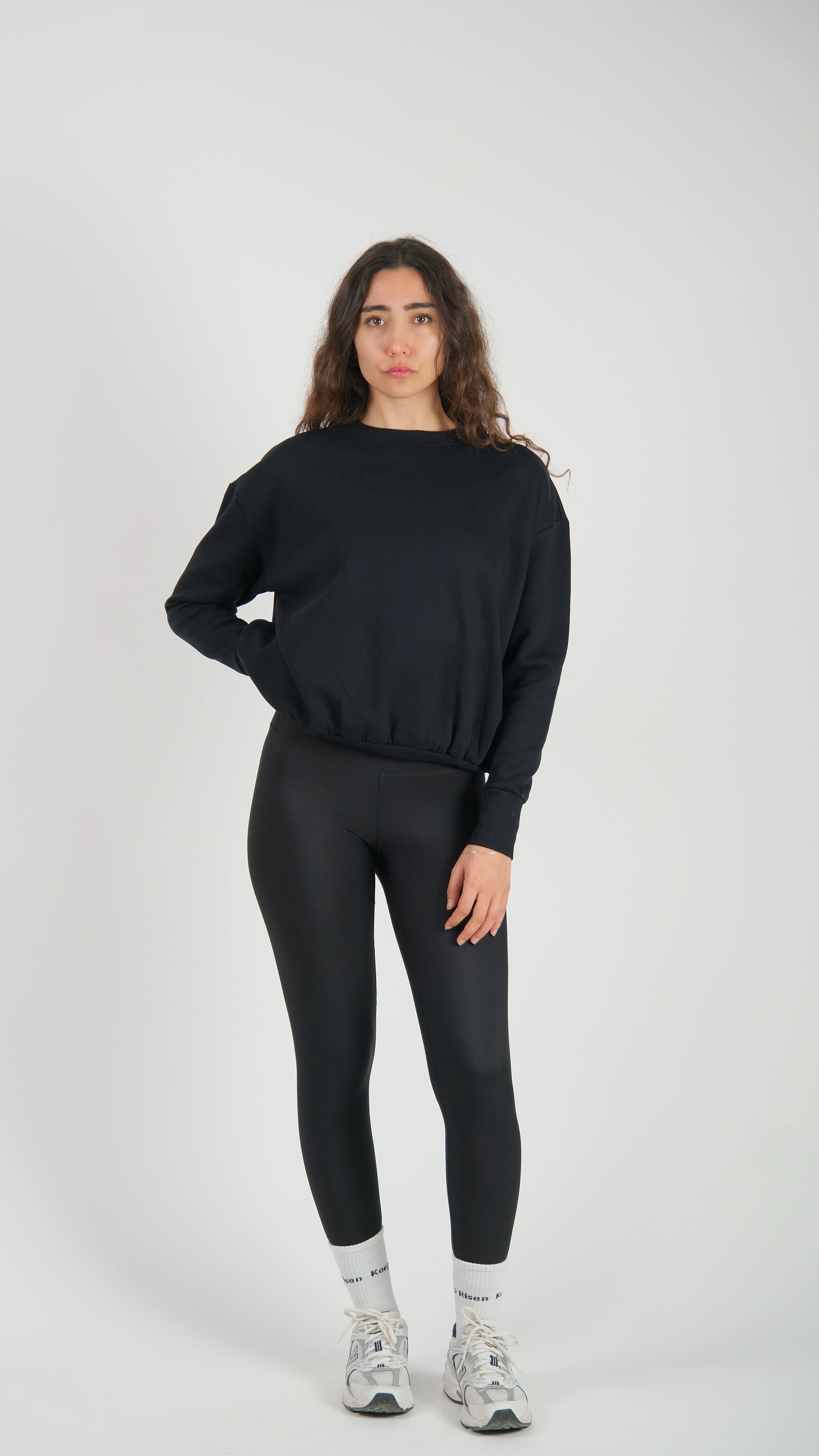 Kadın Bisiklet Yaka Içi Polarlı Oversize Fit Basic Siyah %100 Pamuk Sweatshirt