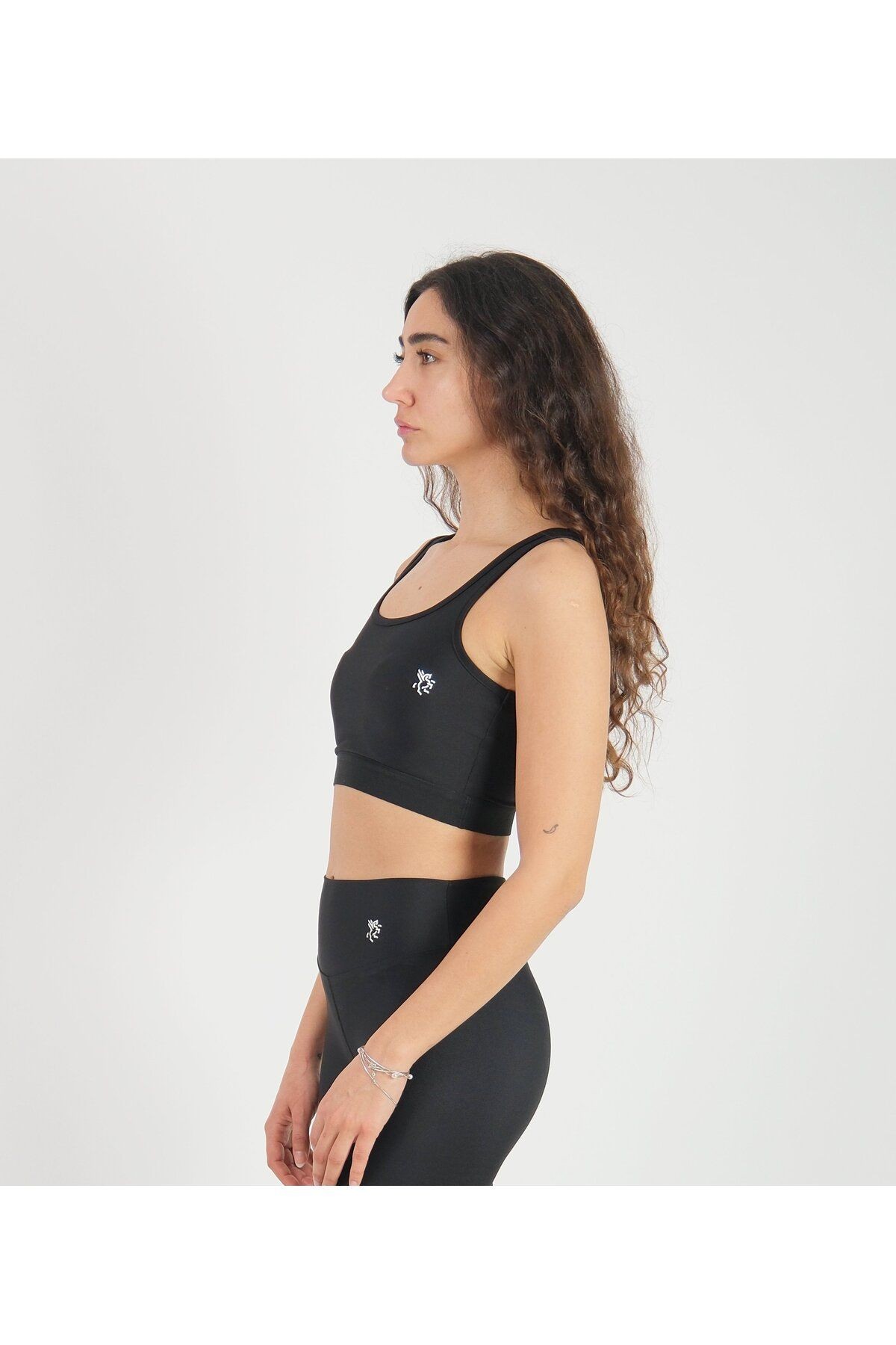 KEEP RISEN Kalın Askılı Pedli Göğüs Altı Lastikli Slim Fit Kadın Spor Sütyeni