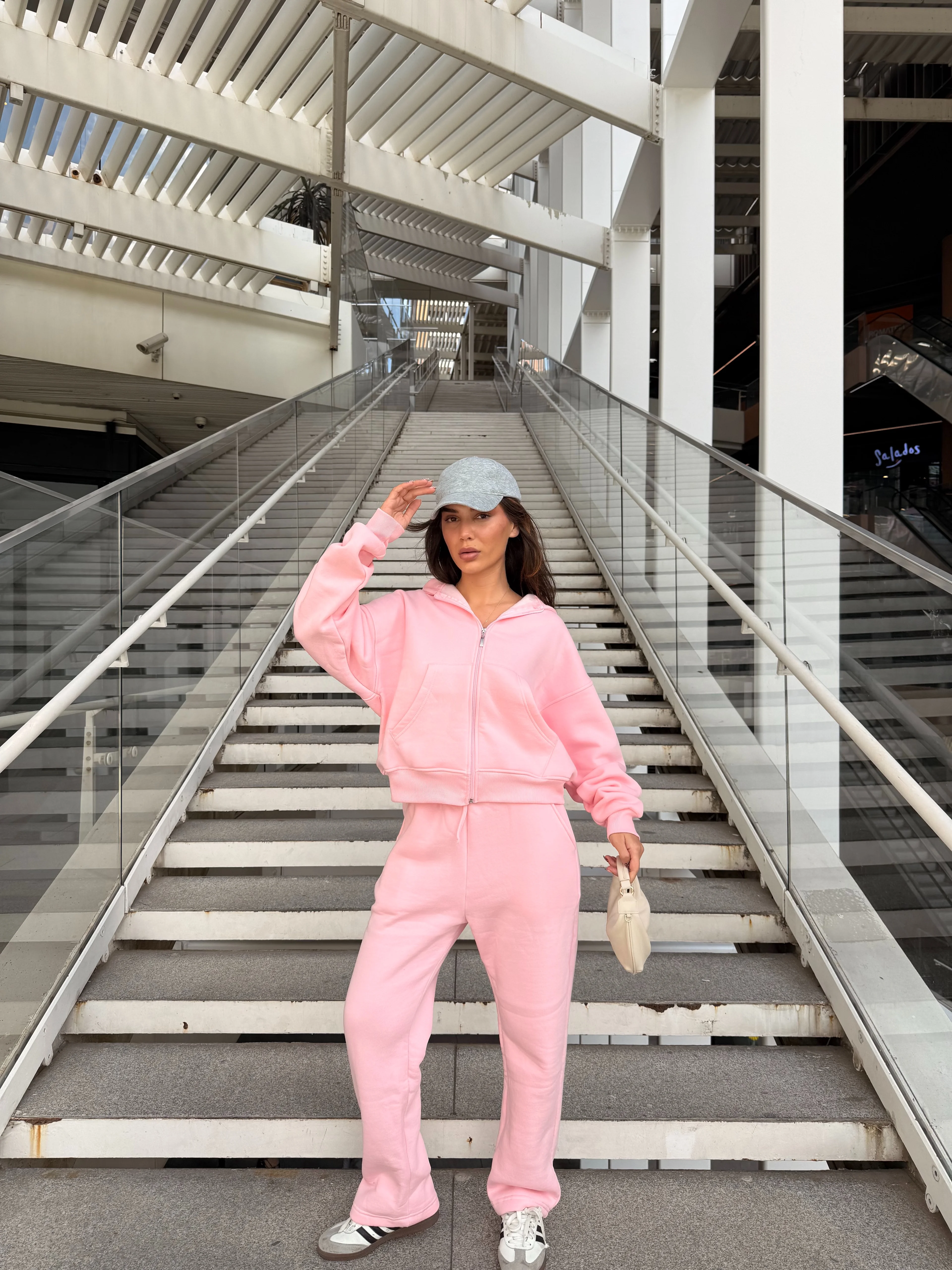 İçi Polar Oversize Kesim Kapüşonlu Fermuarlı 3 İplik Kadın Eşofman Takımı