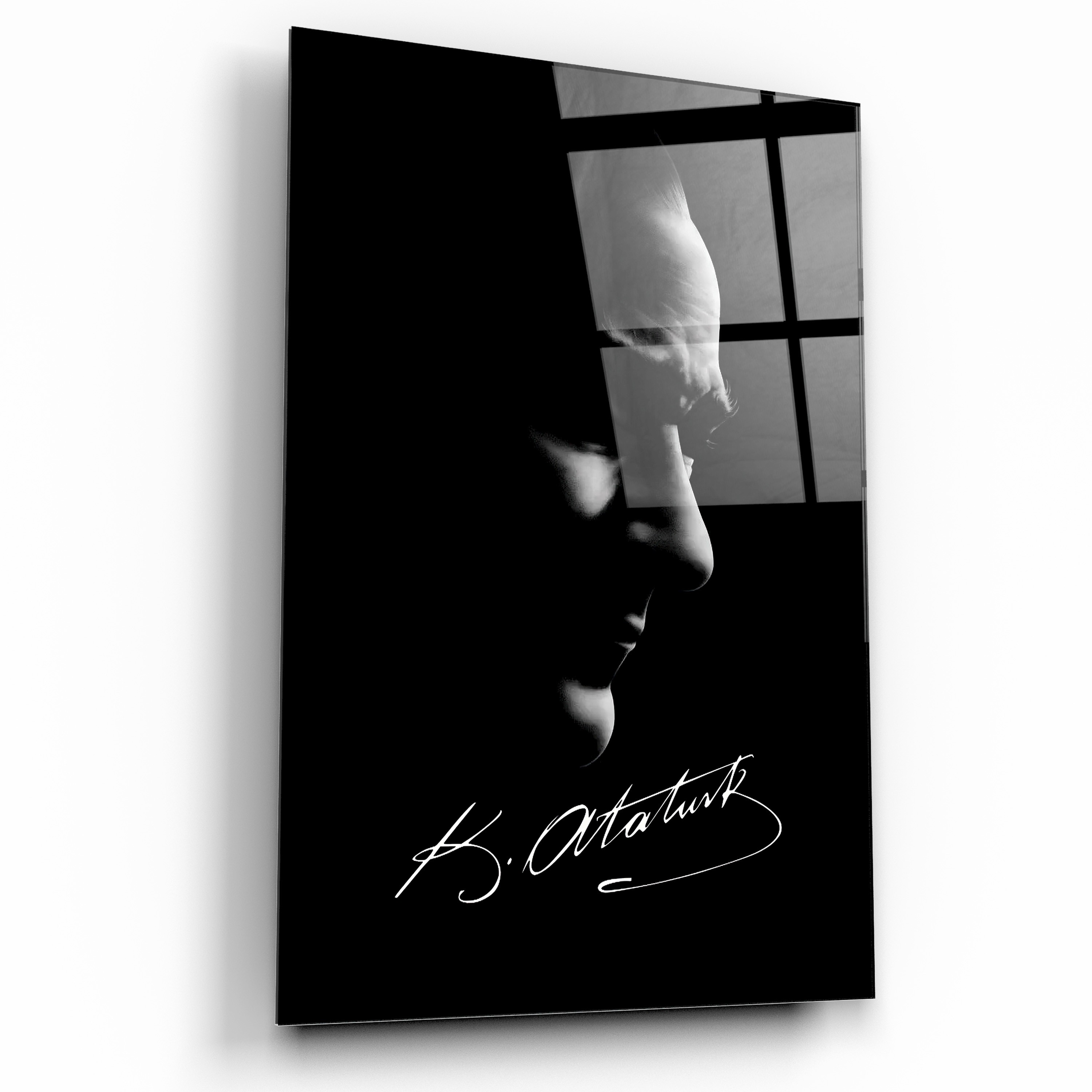 Atatürk Silüeti Ve İmzası Cam Tablo